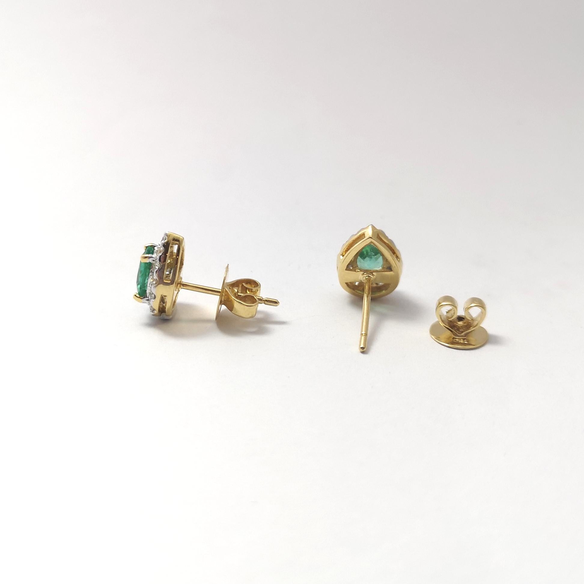 Emerald with Diamond Earrings set in 18K Gold Settings For Sale 2