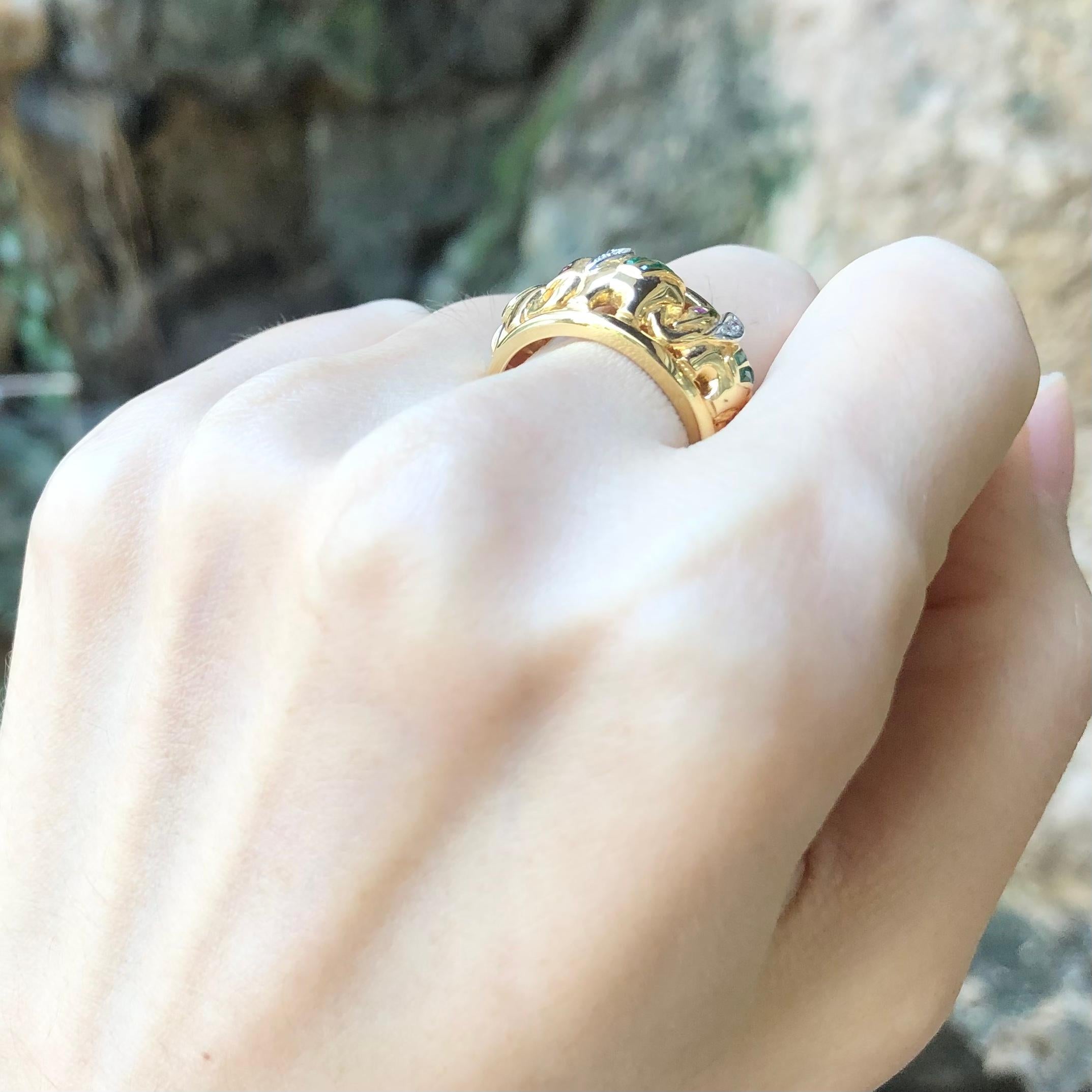 Women's or Men's Emerald with Diamond Elephant Ring Set in 18 Karat Gold Settings For Sale