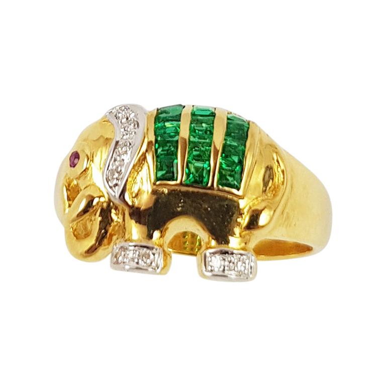 Emerald with Diamond Elephant Ring Set in 18 Karat Gold Settings
