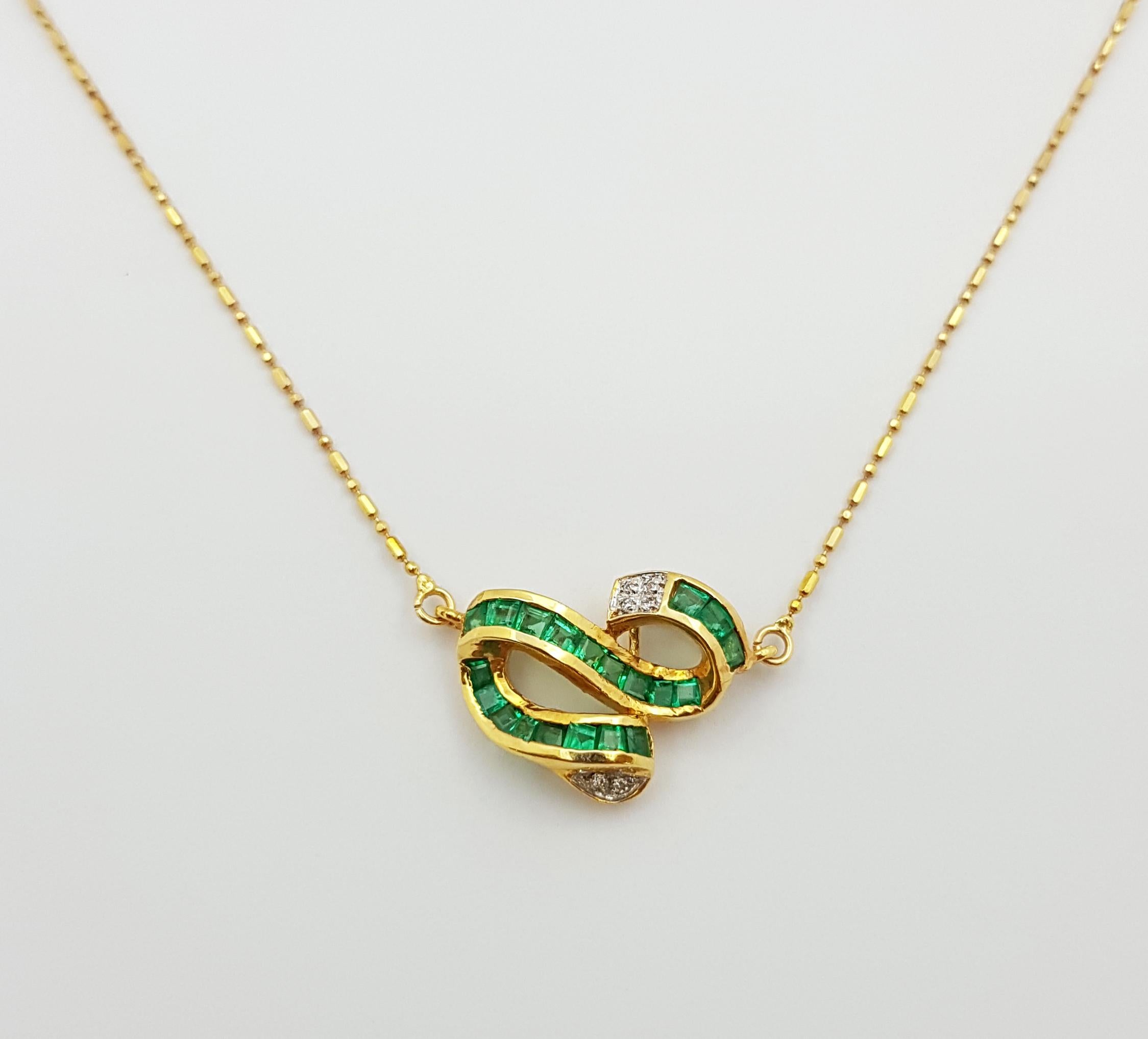 Collana di smeraldi e diamanti con montatura in oro 18 carati In condizioni Nuovo in vendita a Bangkok, TH