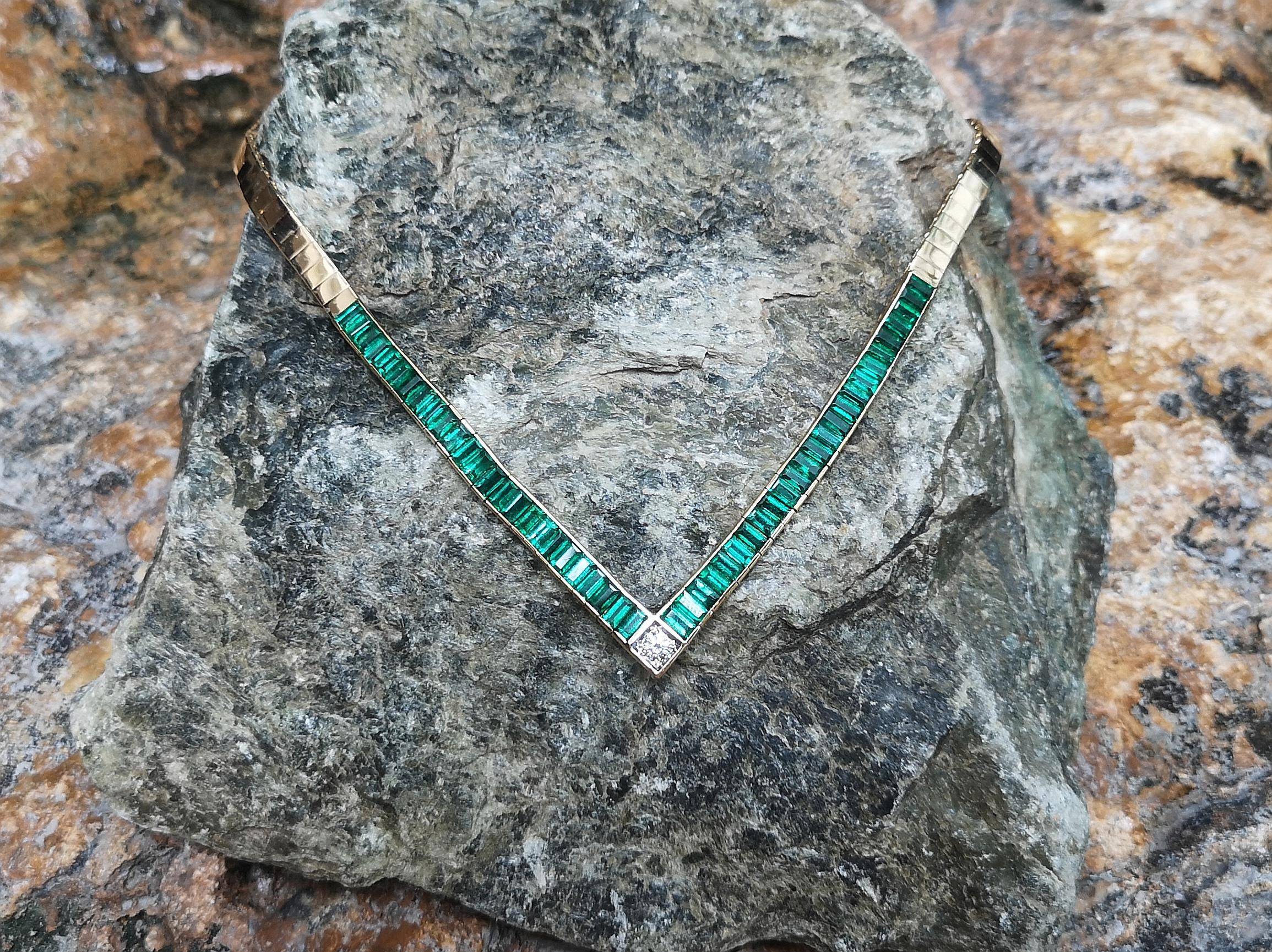 Smaragd mit Diamant-Halskette in 18 Karat Gold gefasst (Smaragdschliff) im Angebot
