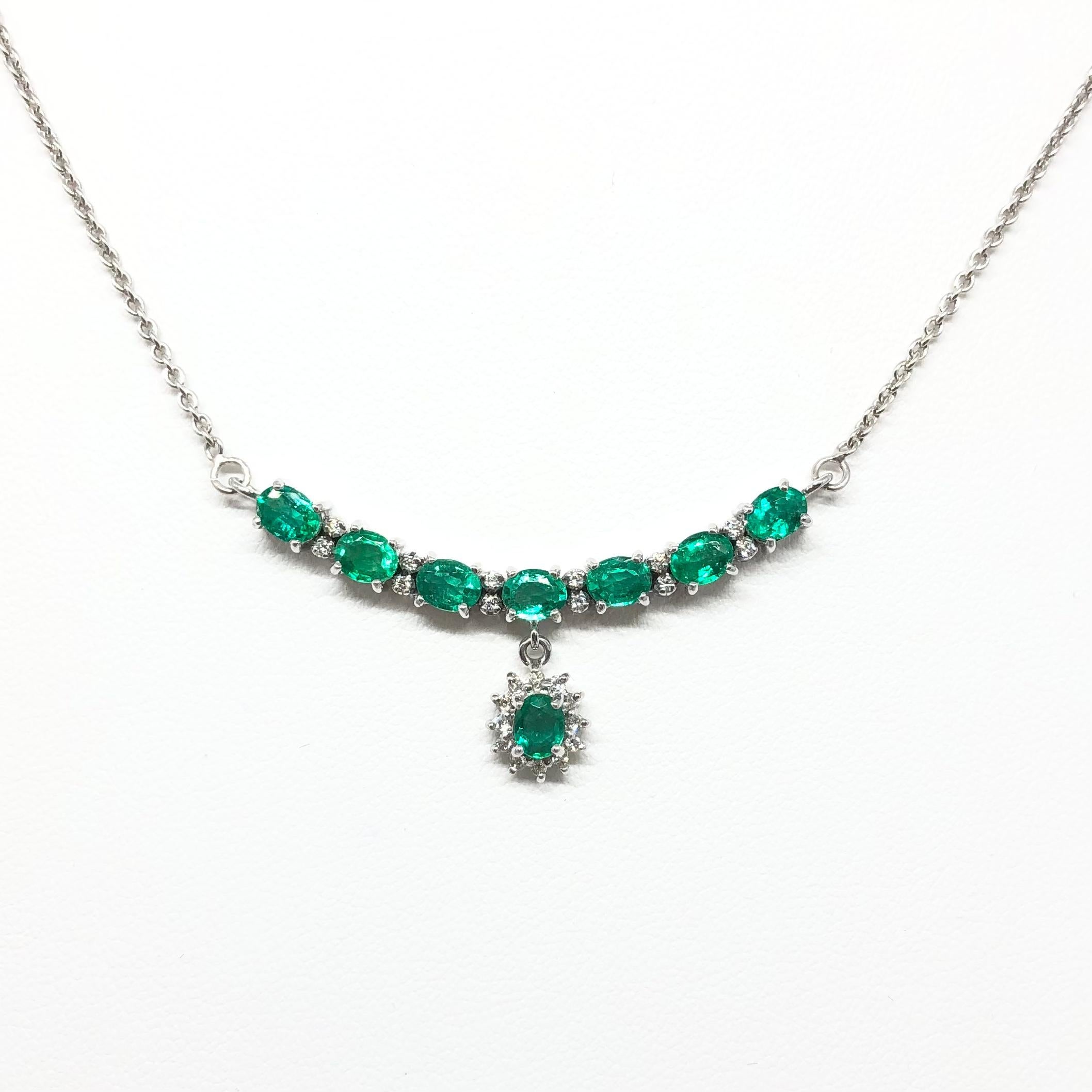 Oval Cut Emerald with Diamond Necklace Set in 18 Karat Gold Settings For Sale