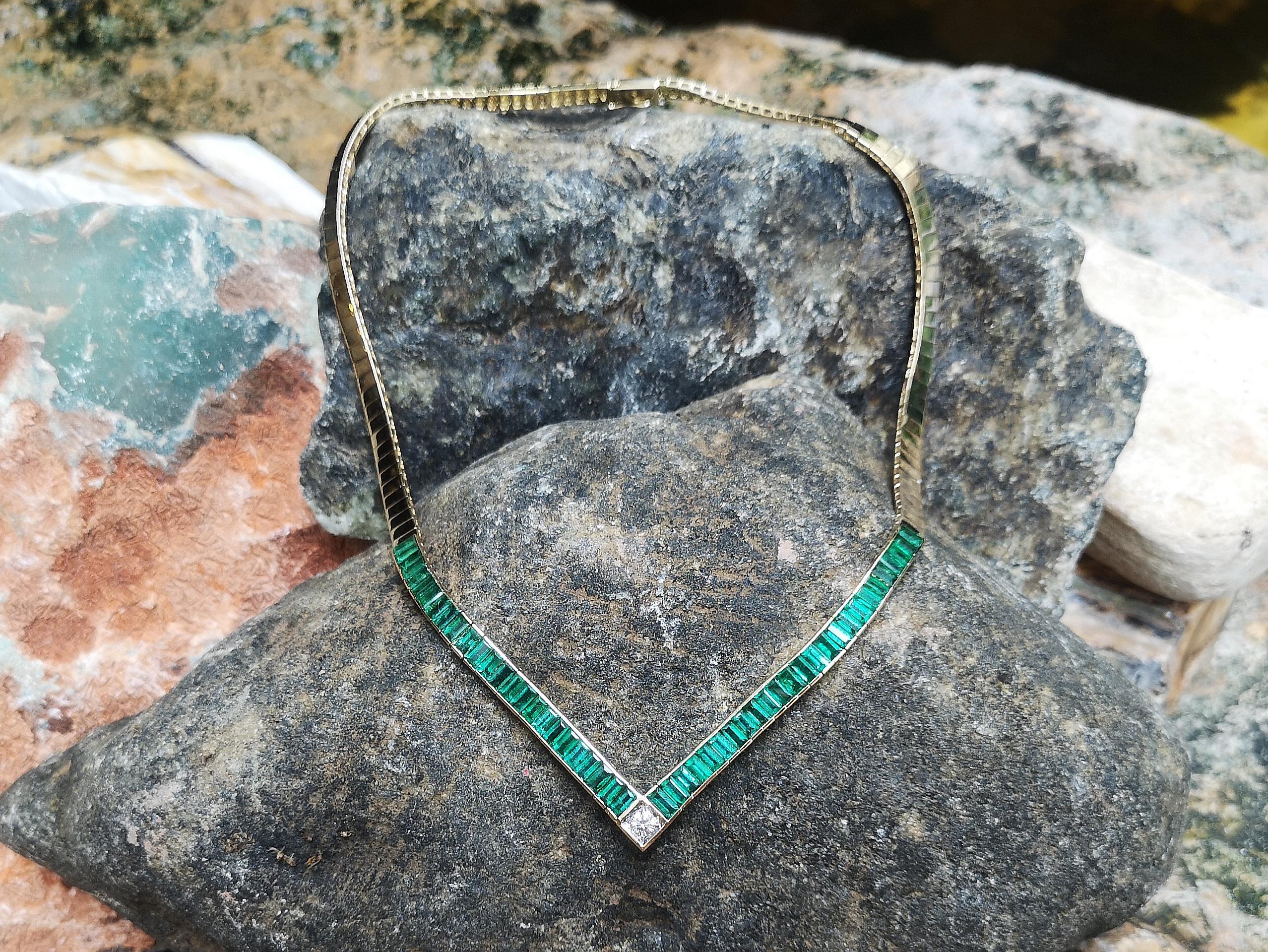 Smaragd mit Diamant-Halskette in 18 Karat Gold gefasst im Angebot 1