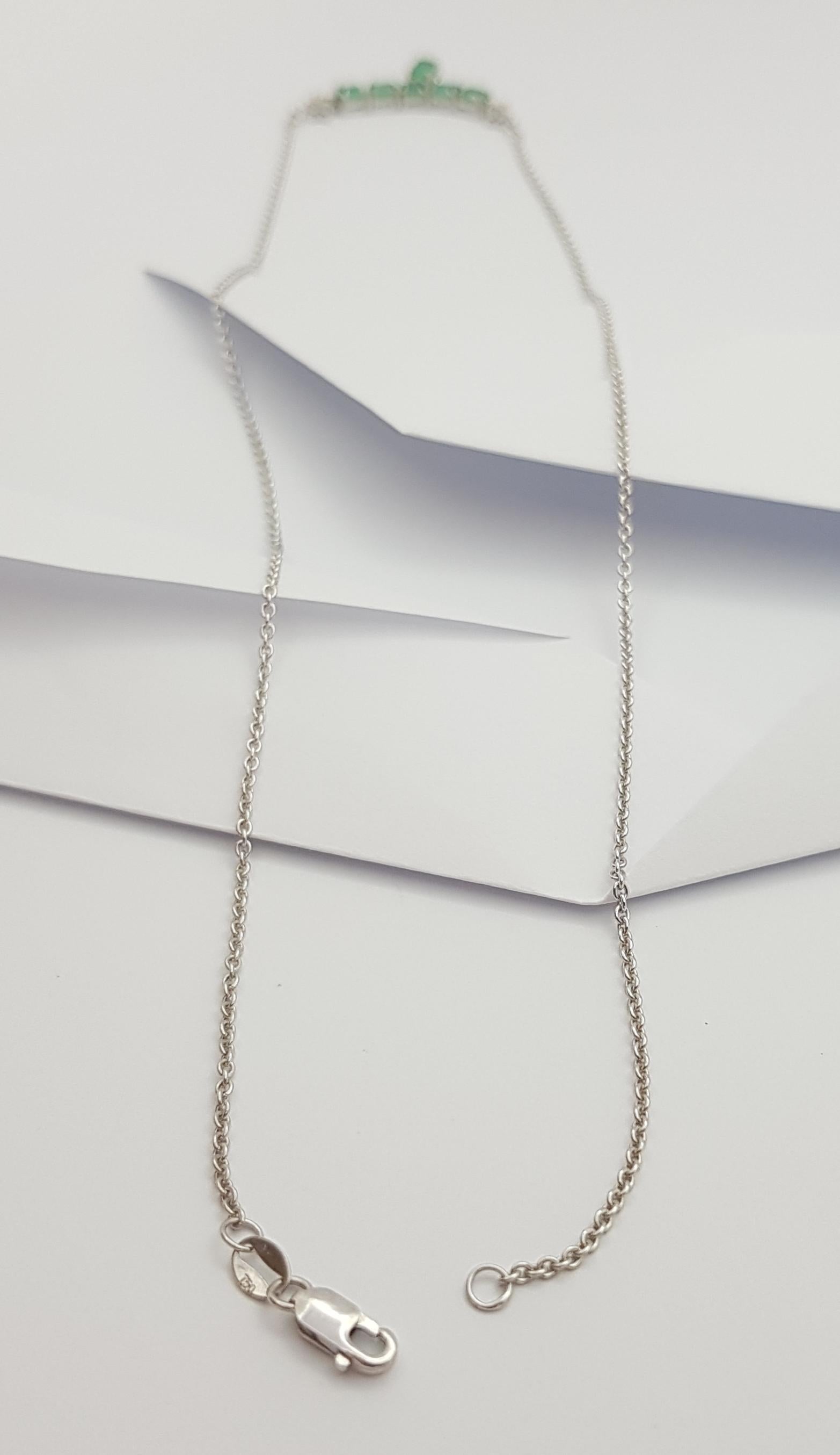 Smaragd mit Diamant-Halskette in 18 Karat Weißgold-Fassung im Angebot 4