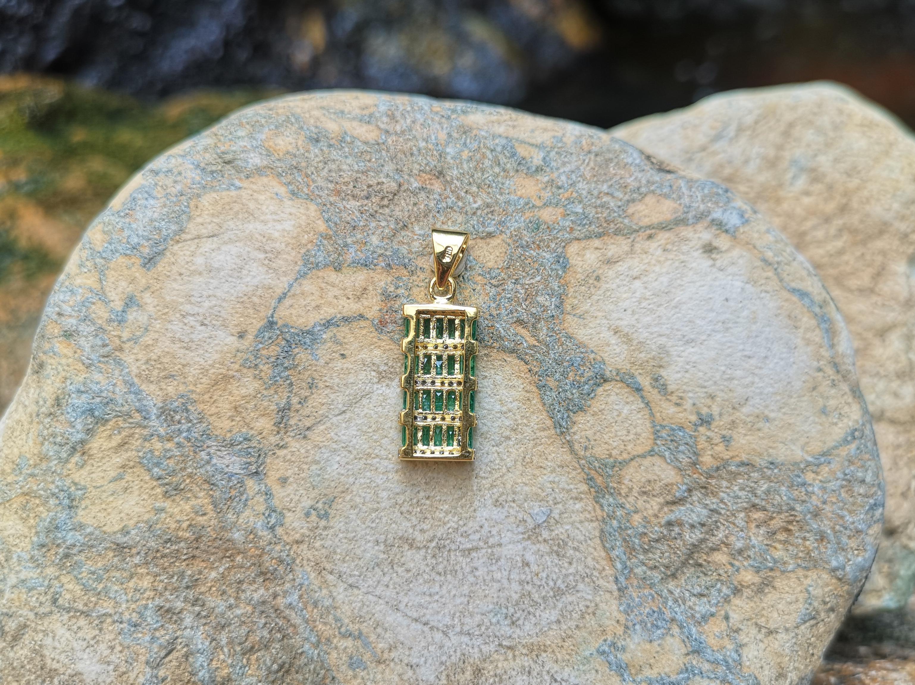 Women's Emerald with Diamond Pendant Set in 18 Karat Gold Setting For Sale