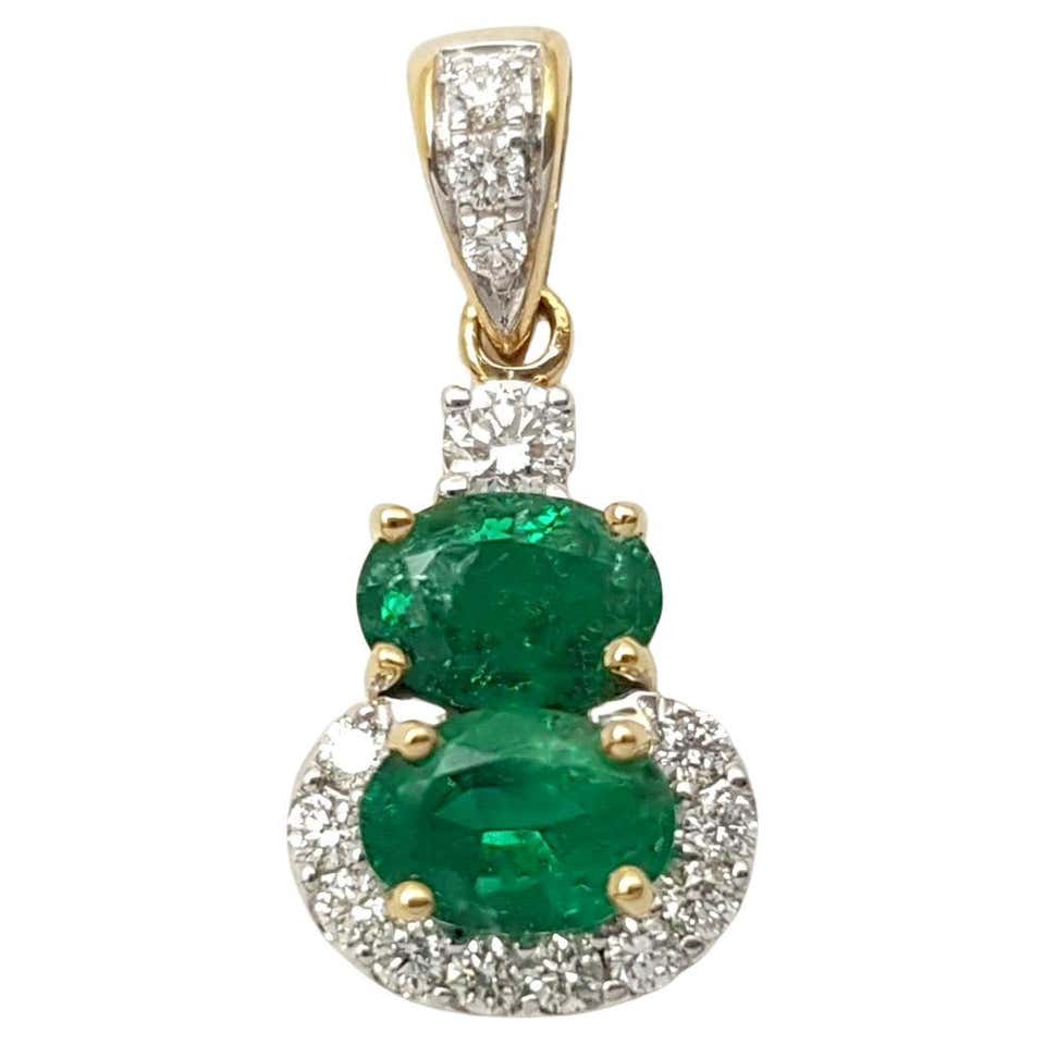 Emerald Diamond Set in 14K Gold Pendant For Sale at 1stDibs