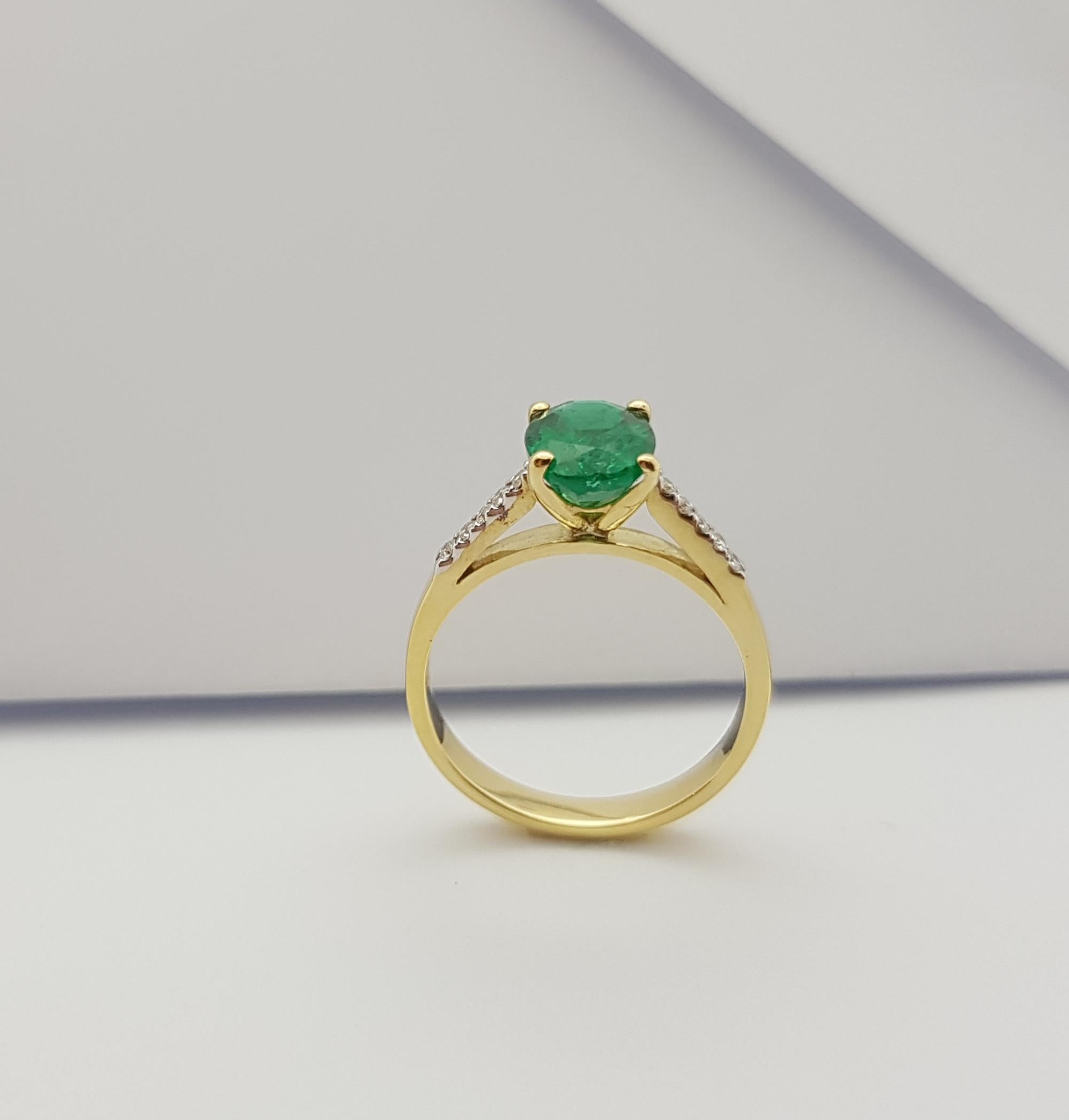 Ring mit Smaragd und Diamant in 18 Karat Goldfassung im Angebot 9