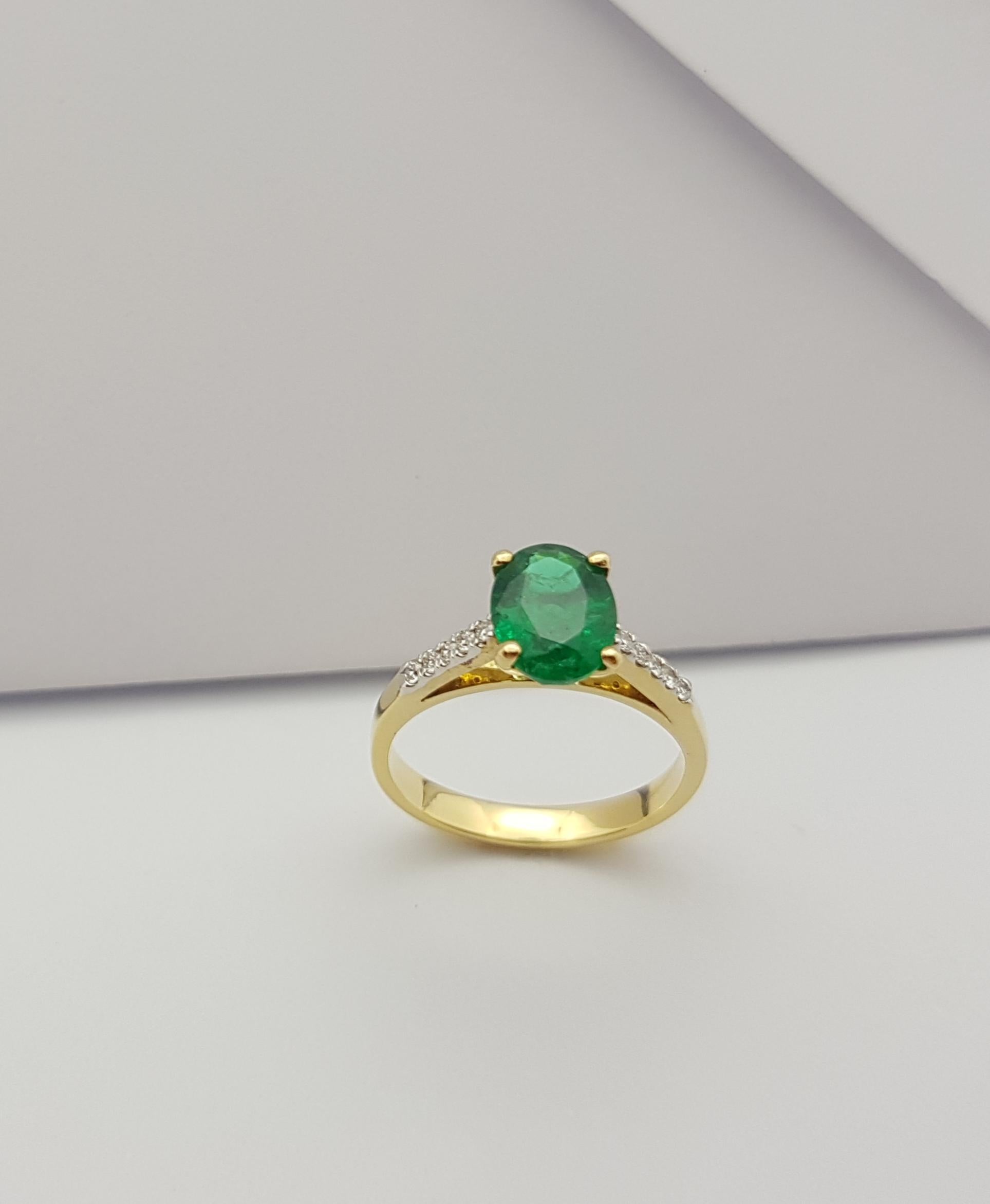 Ring mit Smaragd und Diamant in 18 Karat Goldfassung im Angebot 10