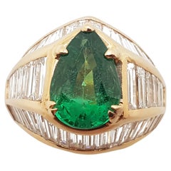 Emerald with Diamond Ring Set in 18 Karat Rose Gold Settings