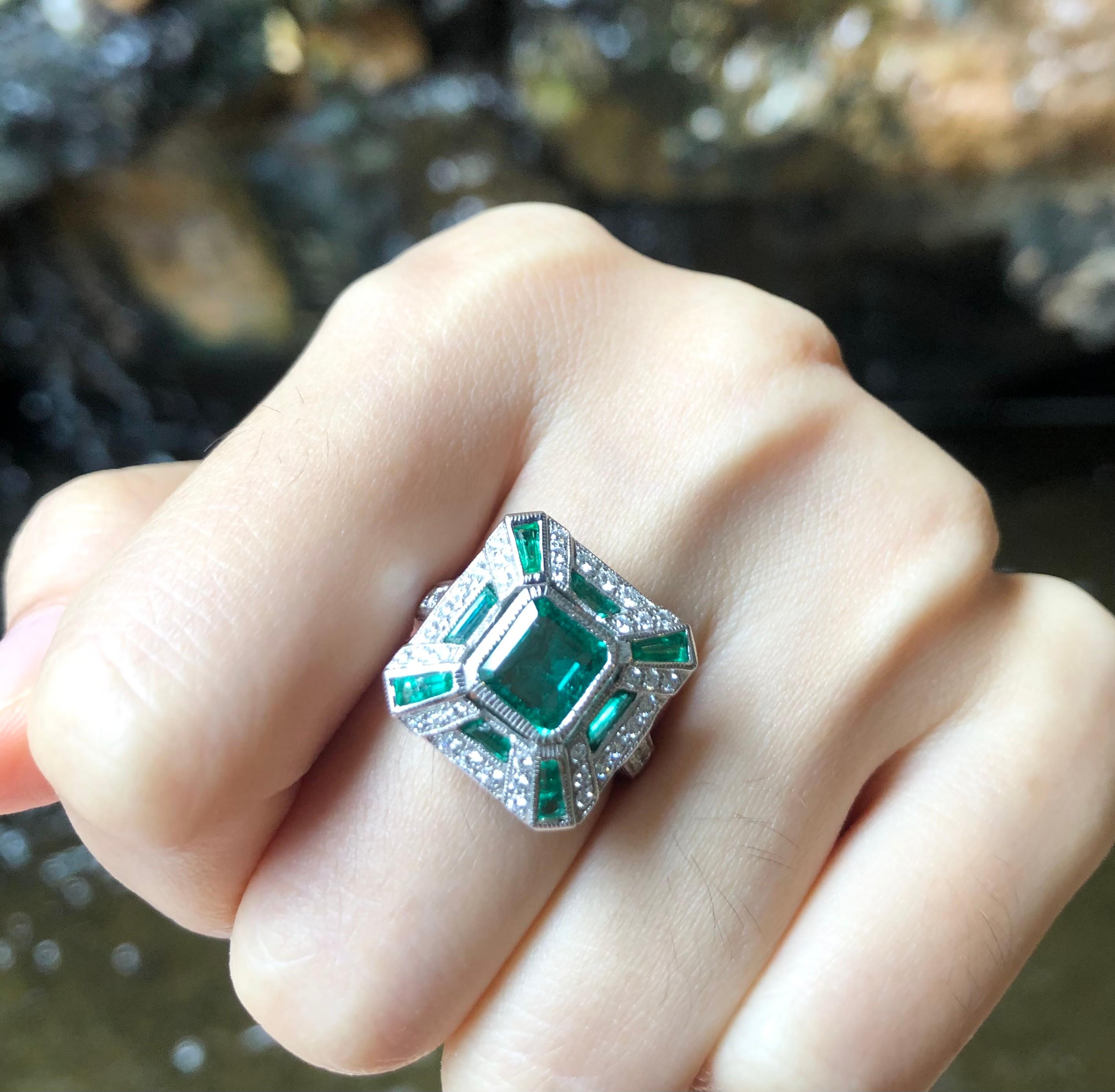 Emerald with Diamond Ring Set in 18 Karat White Gold Settings 4