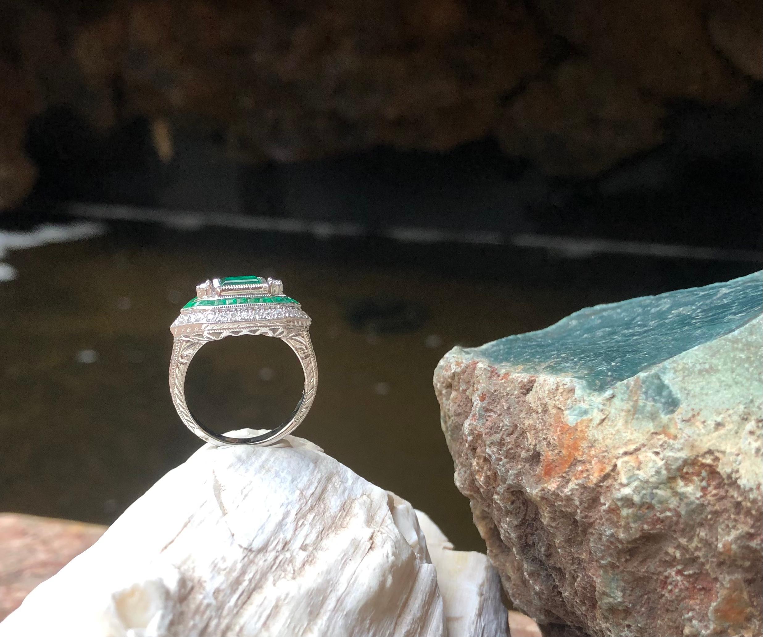 Emerald with Diamond Ring Set in 18 Karat White Gold Settings For Sale 4