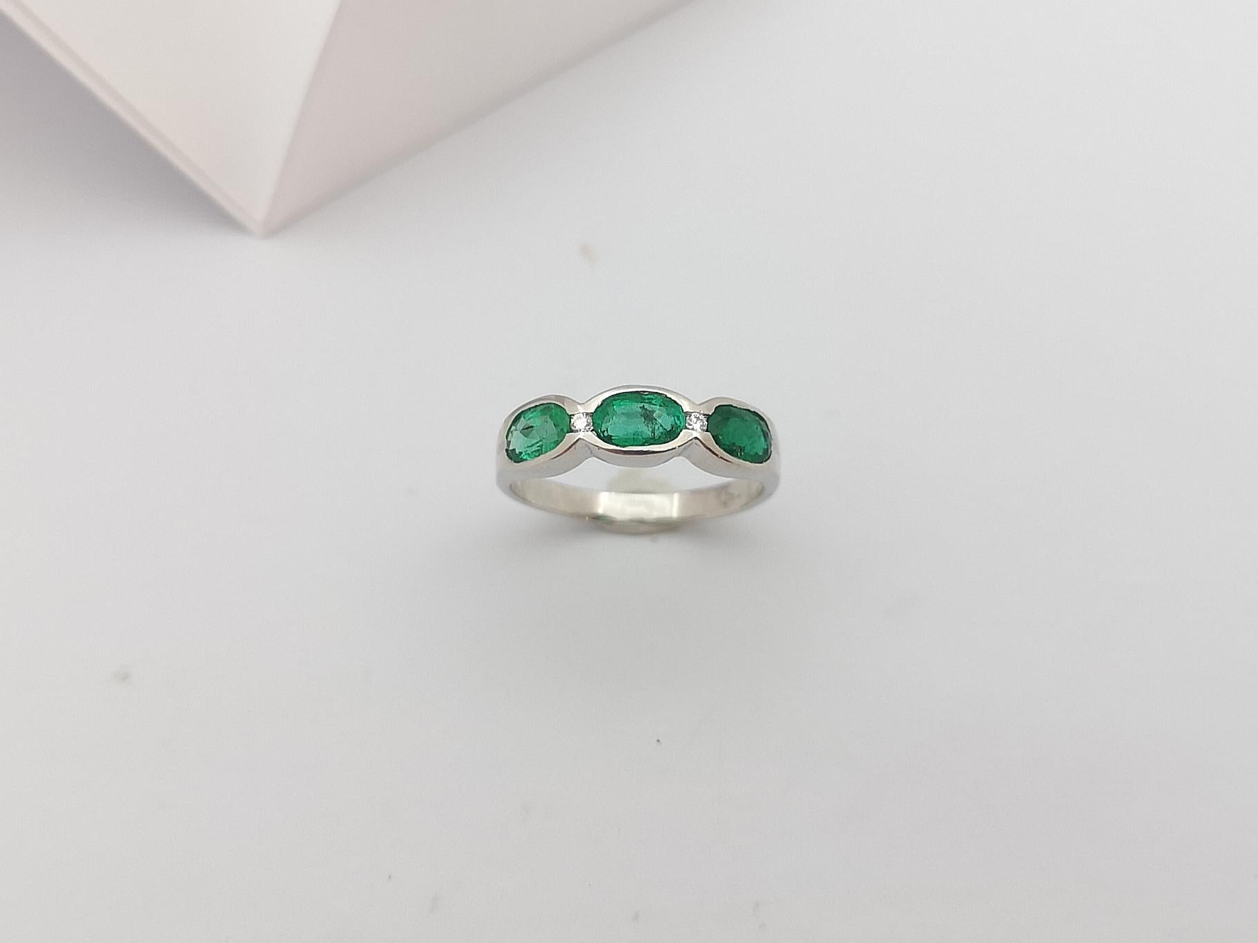 Emerald with Diamond Ring Set in 18 Karat White Gold Settings For Sale 9