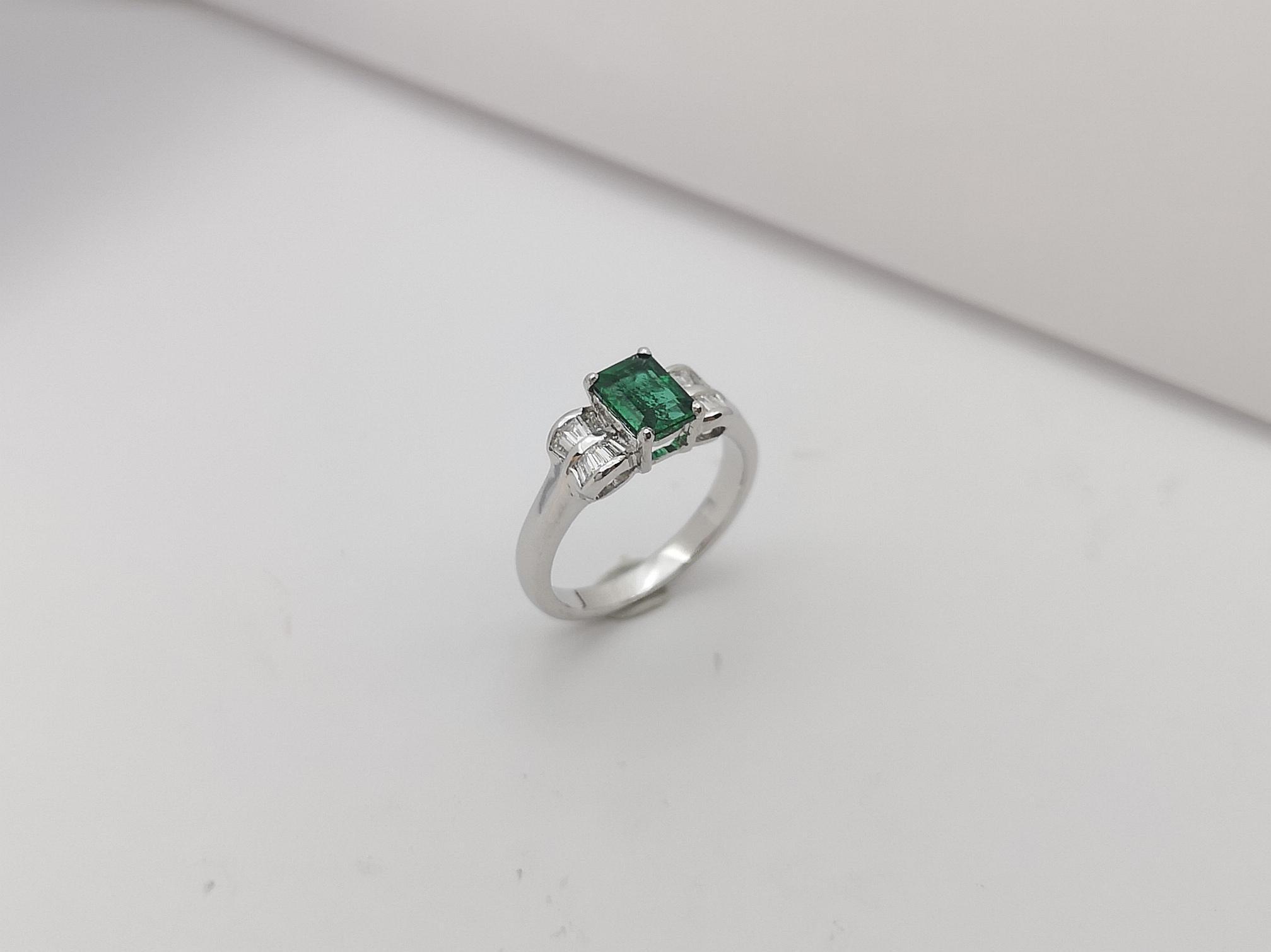 Emerald with Diamond Ring Set in 18 Karat White Gold Settings For Sale 10