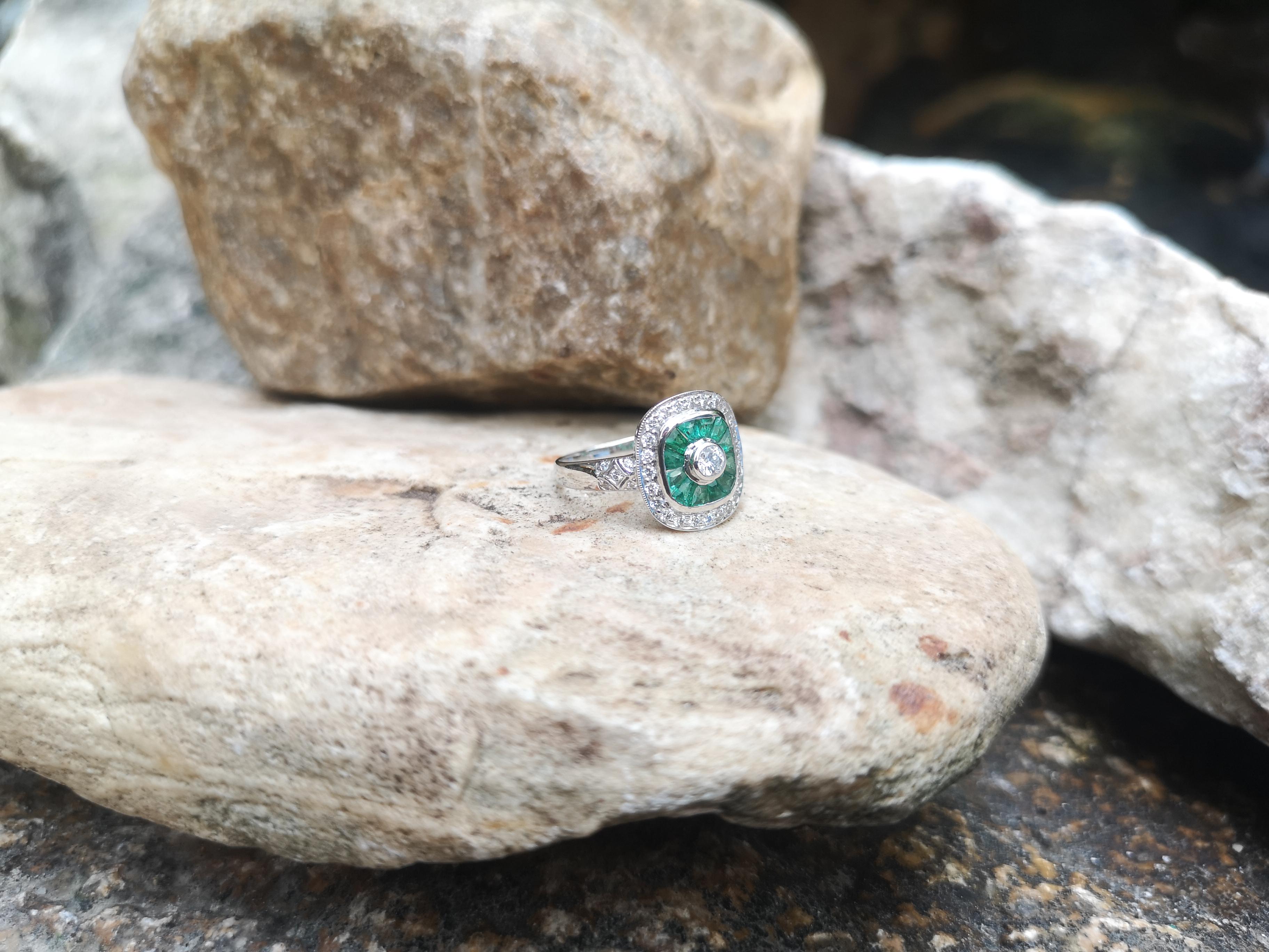 Mixed Cut Emerald with Diamond Ring Set in 18 Karat White Gold Settings For Sale