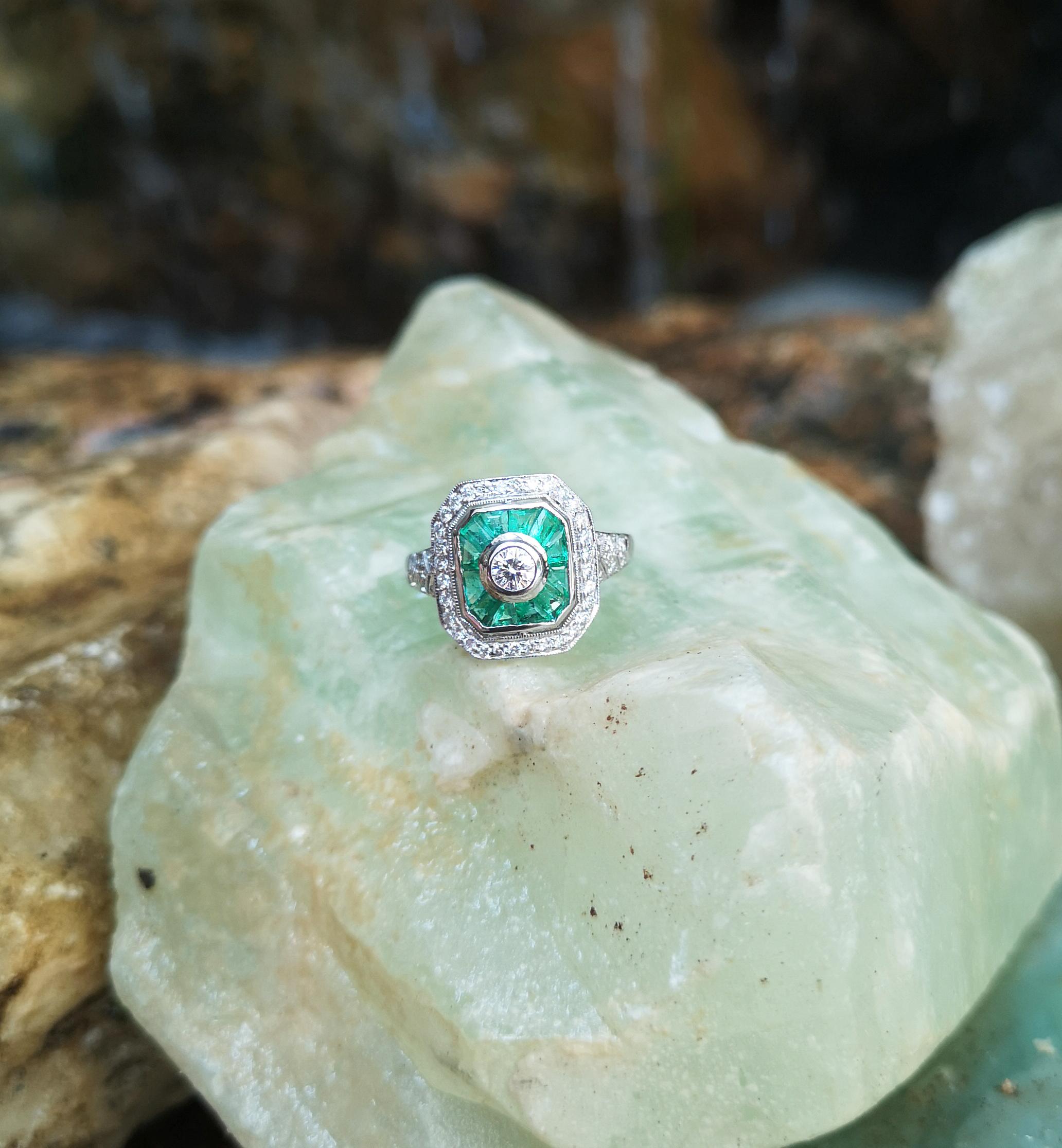 Ring mit Smaragd und Diamant in 18 Karat Weißgold gefasst Damen