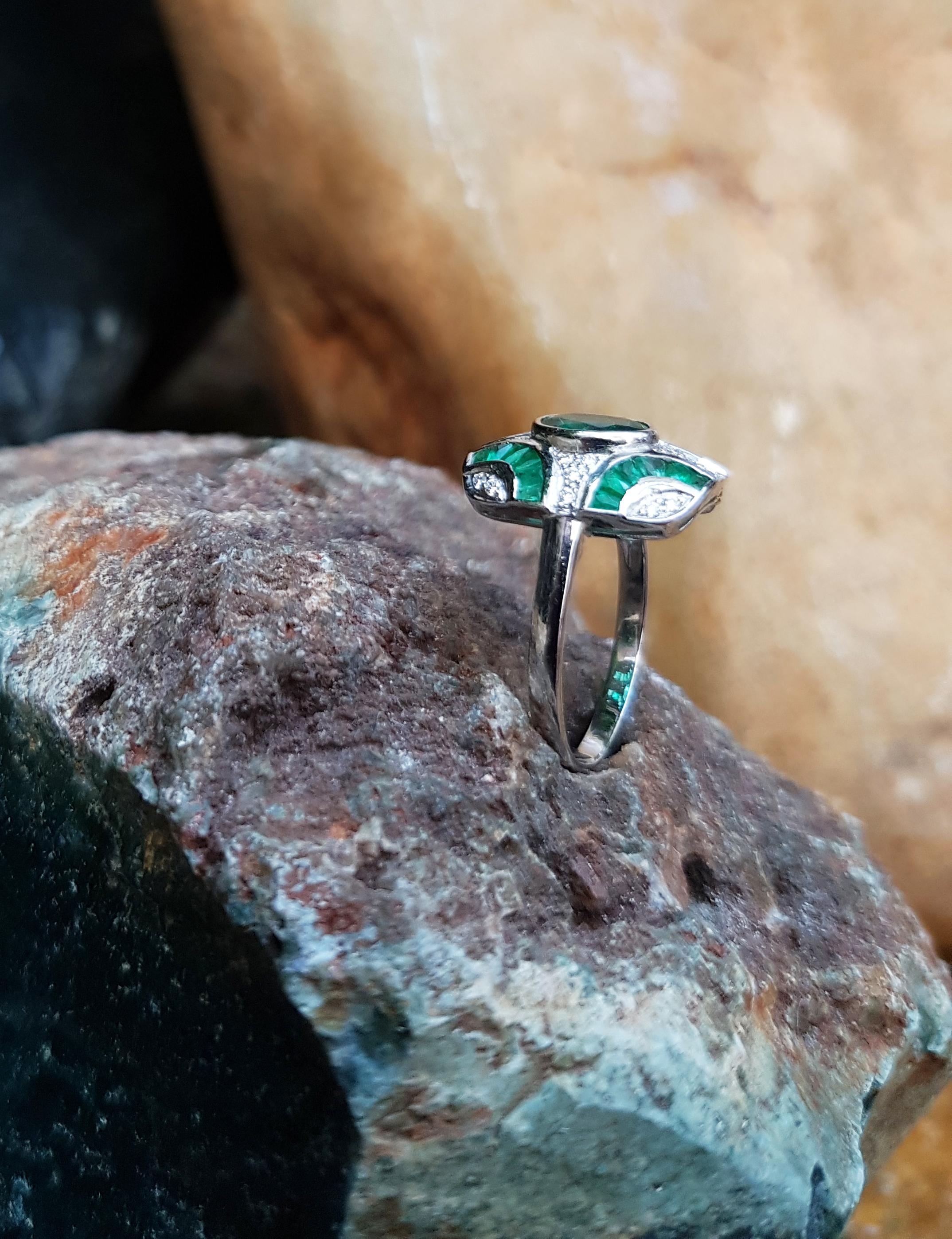 Emerald with Diamond Ring Set in 18 Karat White Gold Settings For Sale 1
