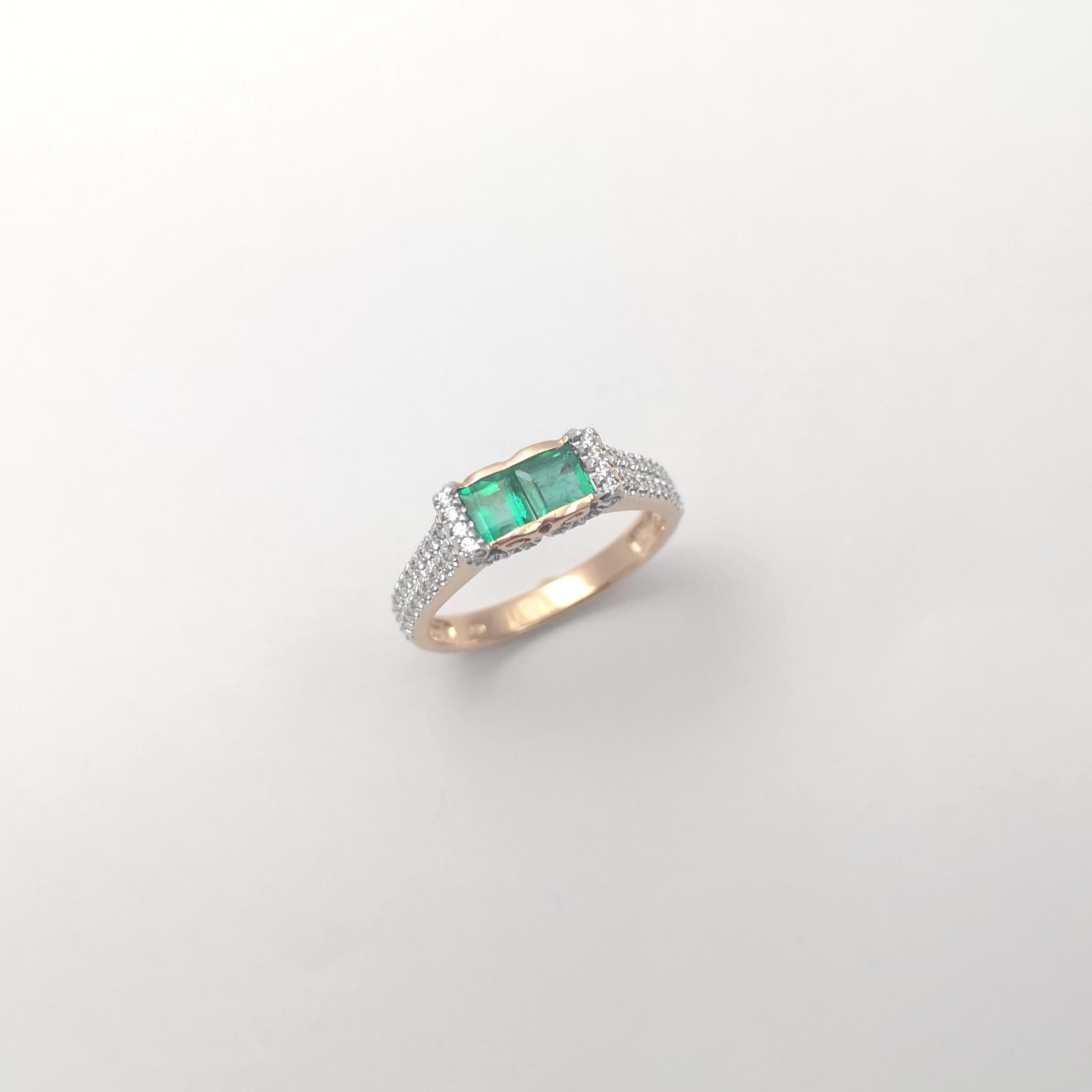 Bague sertie d'émeraudes et de diamants en or rose 18 carats en vente 7