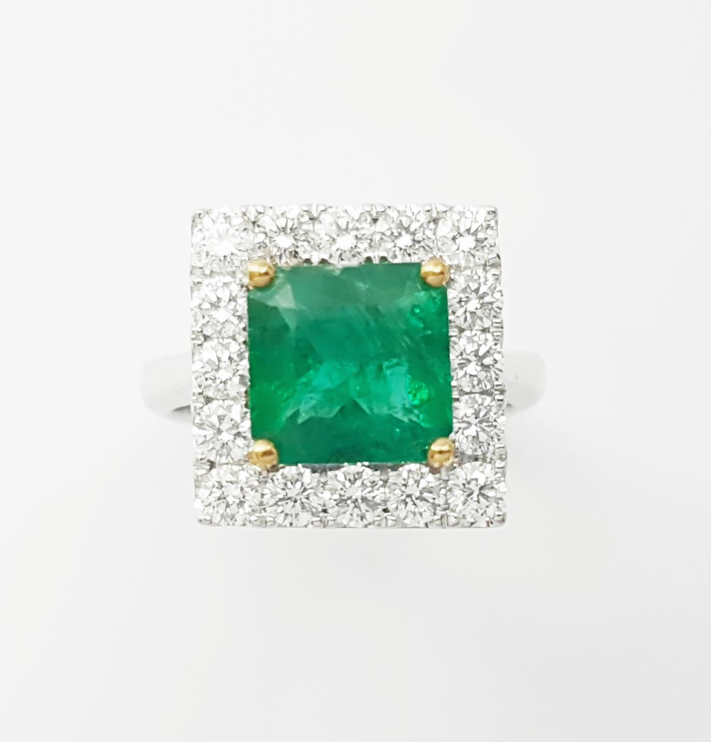 Smaragd- und Diamantring in 18 Karat Weißgold gefasst in Fassungen im Angebot 6