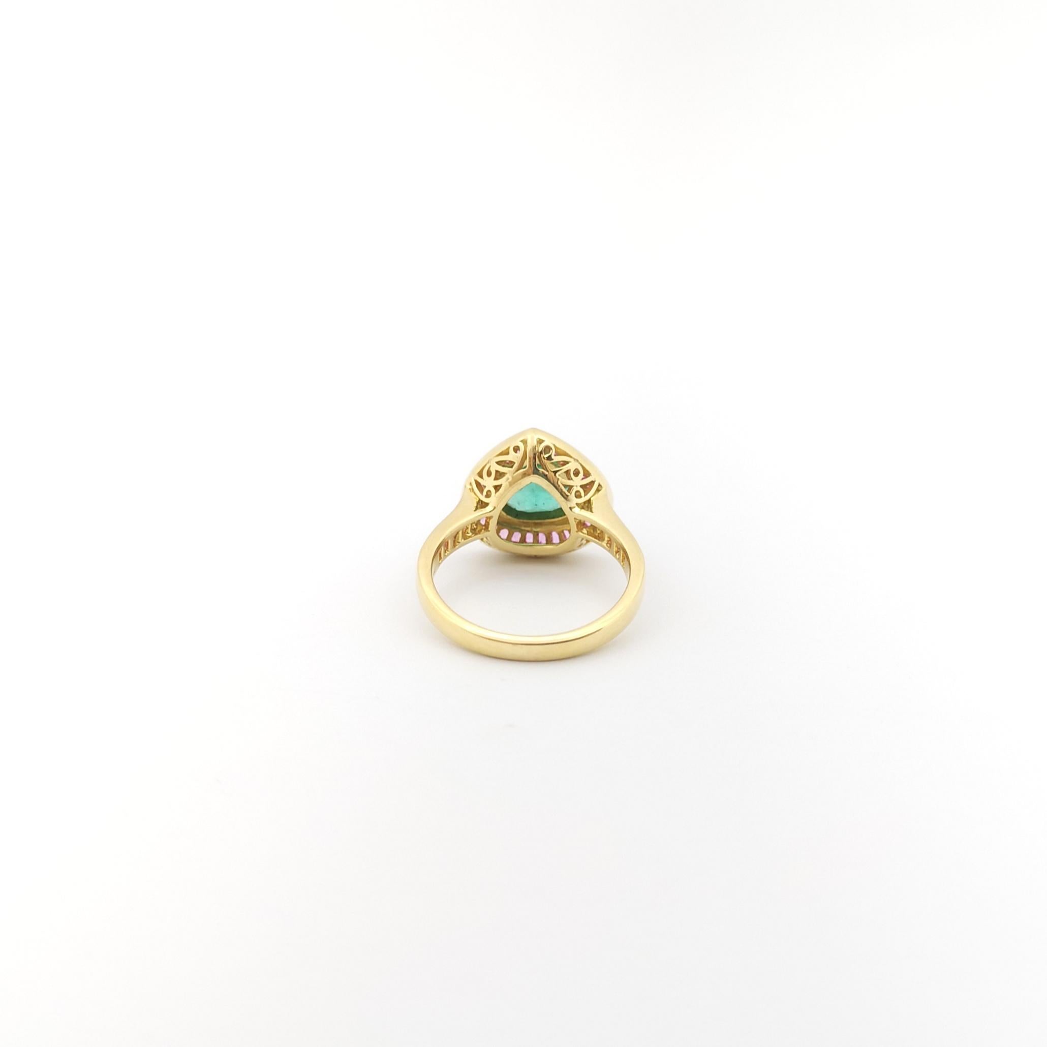 Emerald with Pink Sapphire Ring set in 18K Gold Settings For Sale 9