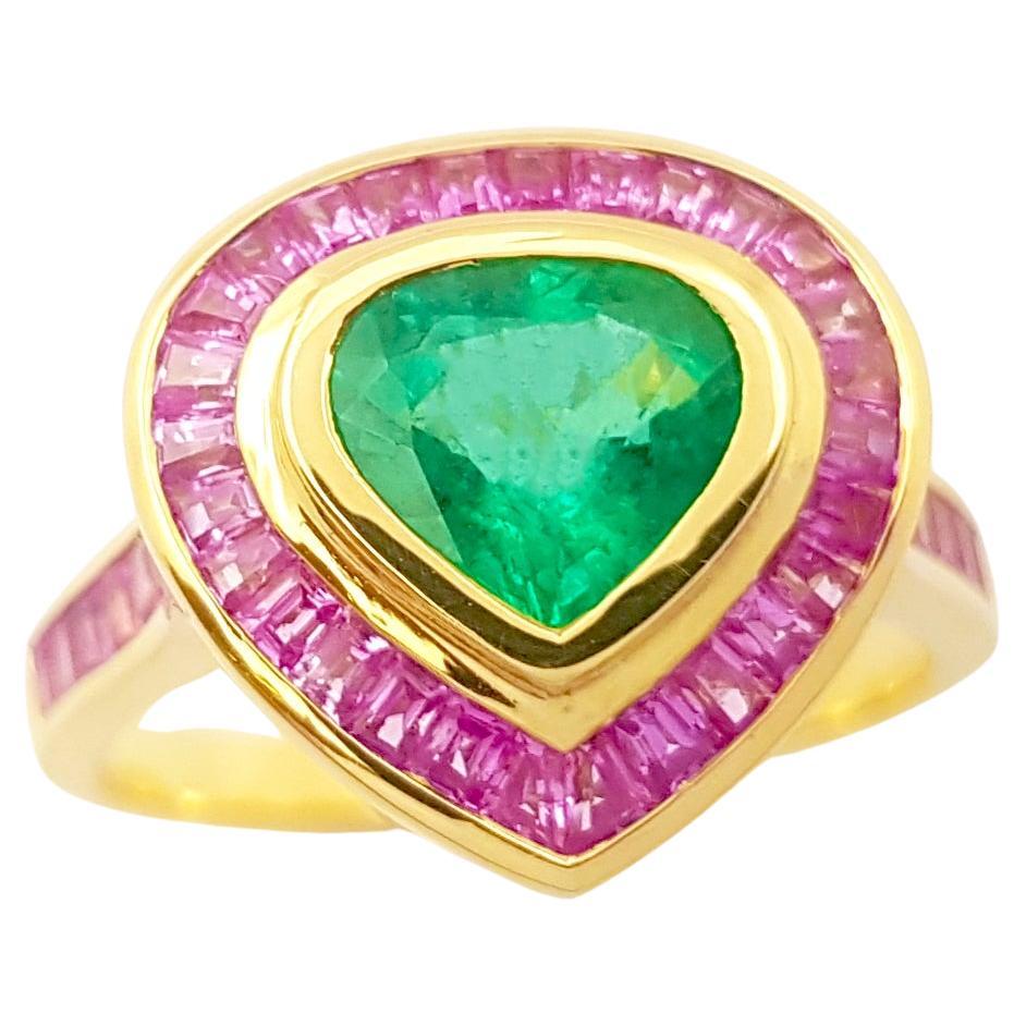 Emerald with Pink Sapphire Ring set in 18K Gold Settings