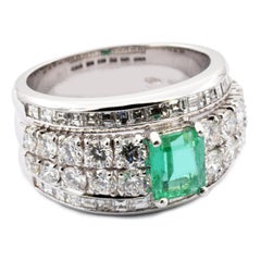 Emerald with Round and Baguette Diamonds White Gold Ring Made in Italy