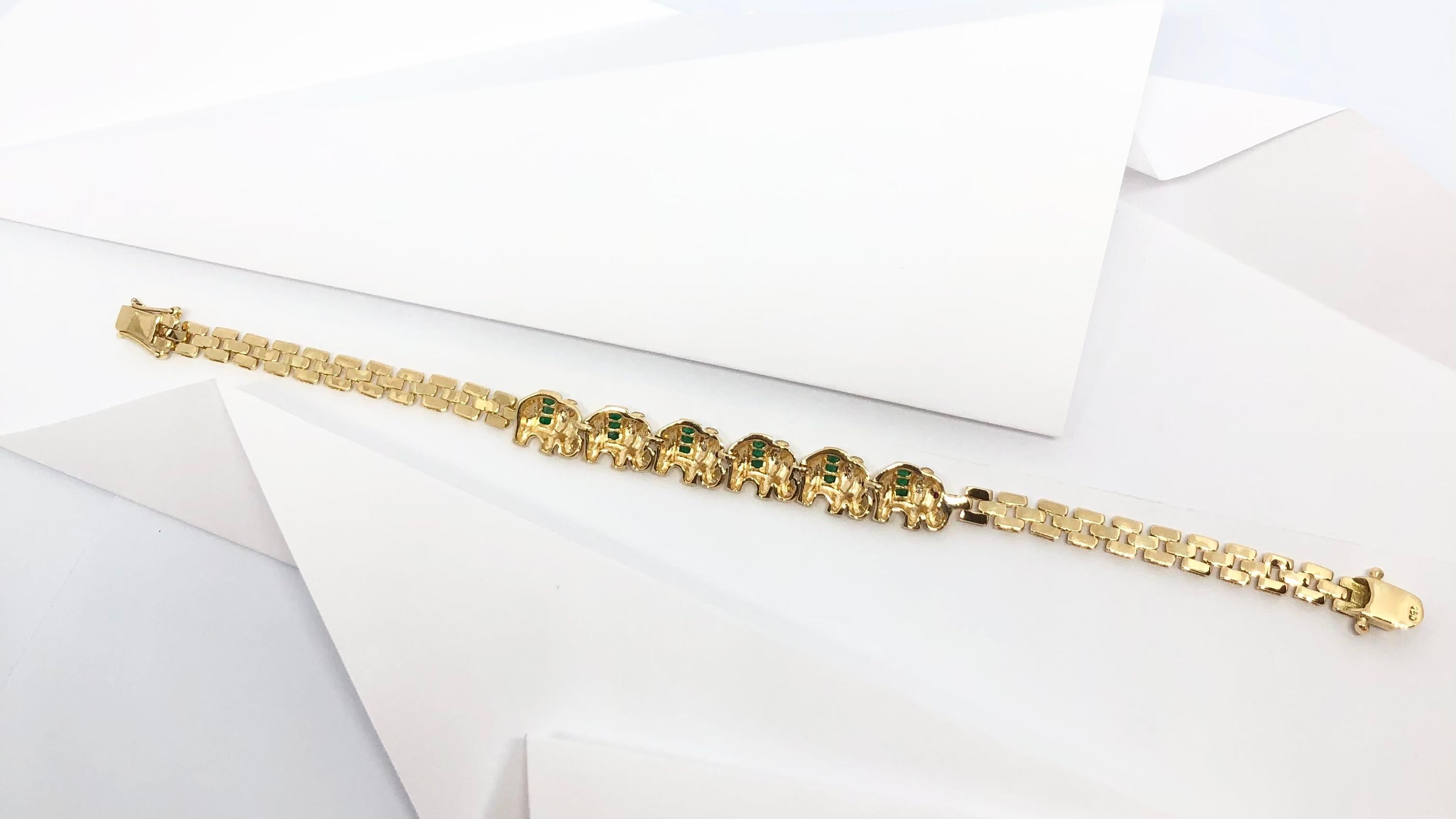 Emerald with Ruby Elephant Bracelet Set in 18 Karat Gold Settings For Sale 9