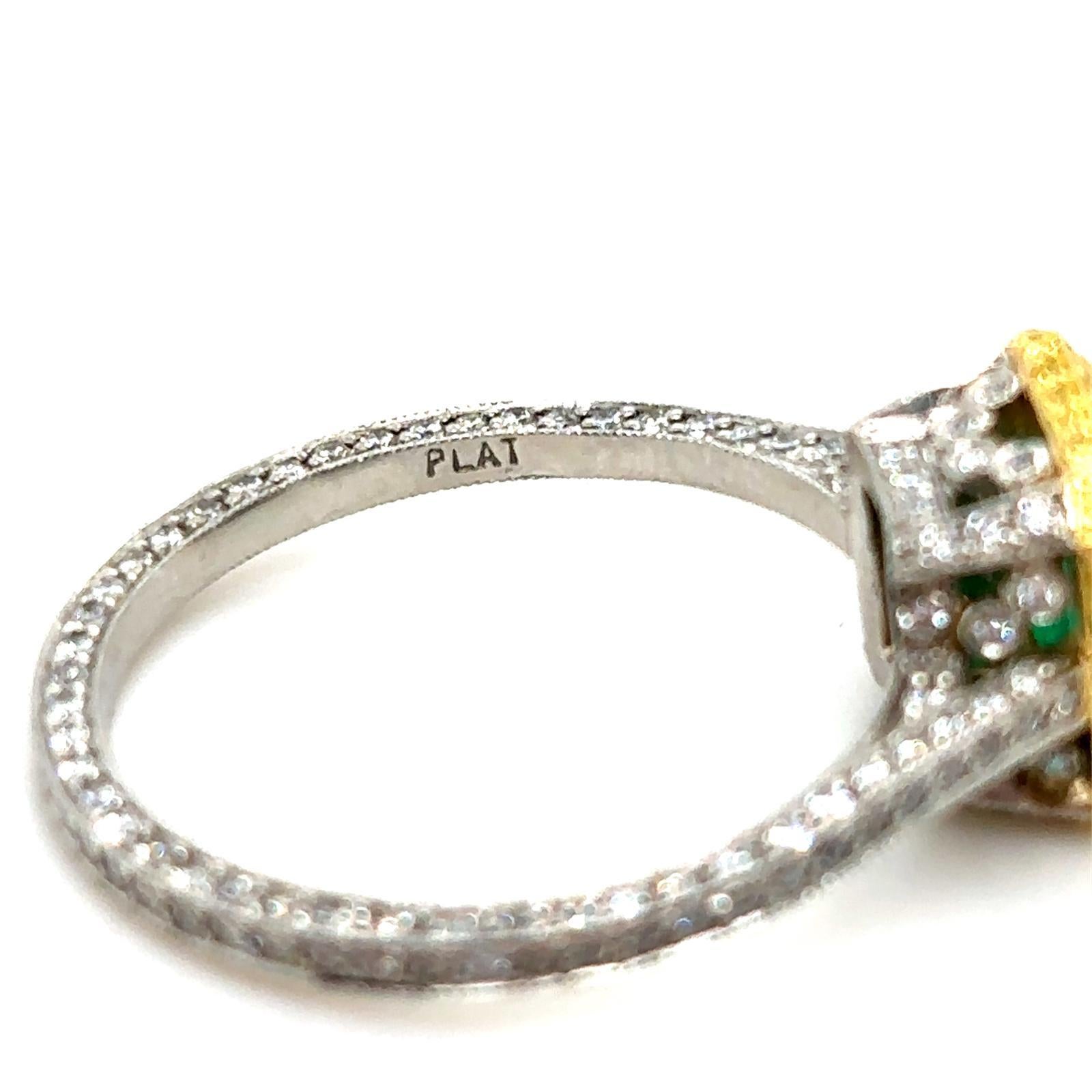 Smaragd Gelber Diamant Cluster Platin Ring Damen im Angebot