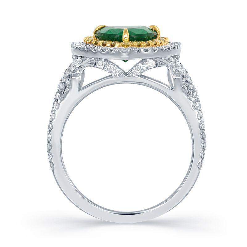 Modern 18k White Gold 1.57 ct Emerald 0.99 ct Yellow Diamond Ring For Sale