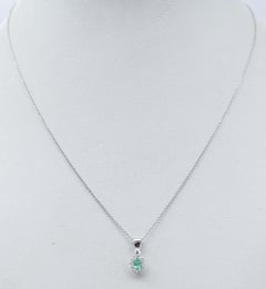 Emerald, Diamonds, 18 Karat White Gold Pendant Necklace