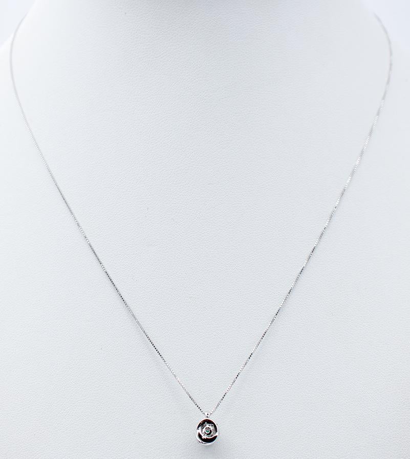 Mixed Cut Emerald, Diamonds, 18 Karat White Gold Pendant Necklace For Sale