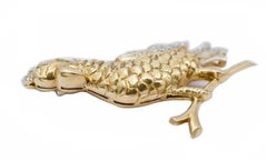 Emerald, Diamonds, 18 Karat Yellow and White Gold Bird Shape Brooch