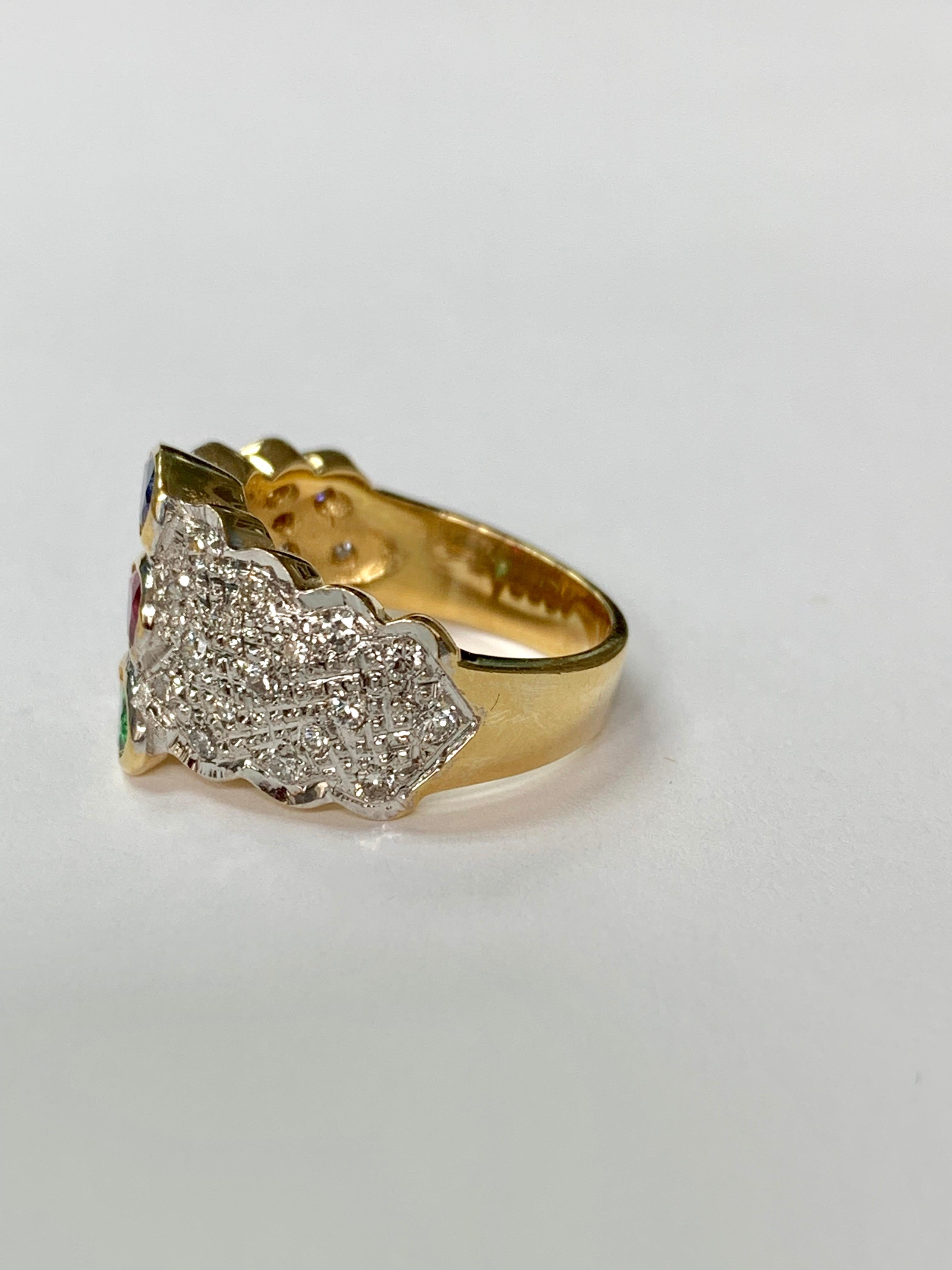 Taille poire Bague de fiançailles en or blanc 14k avec émeraude, rubis, saphir bleu et diamant en vente