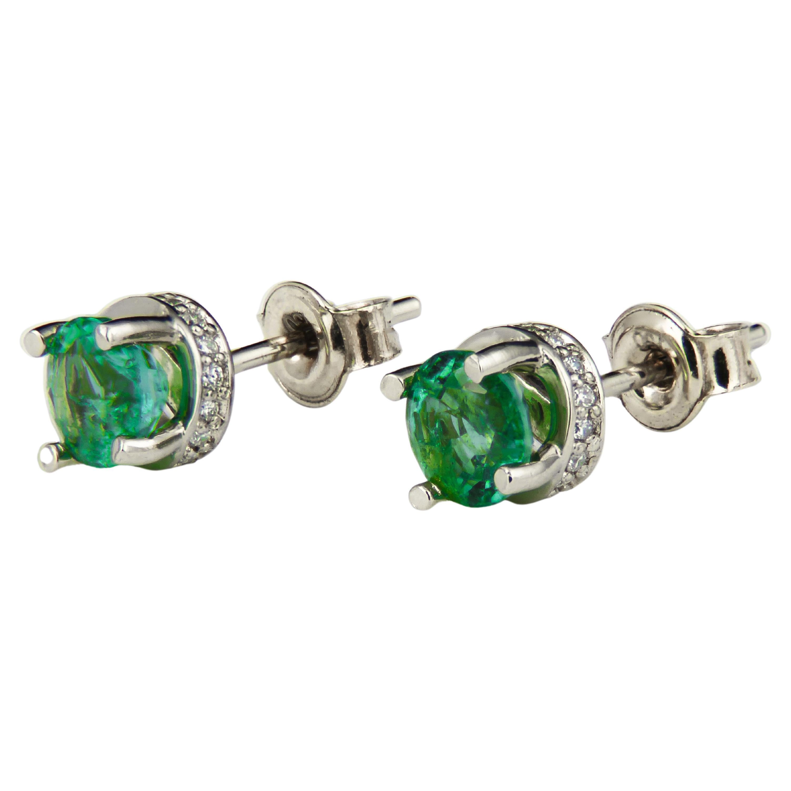 Emeralds and Diamonds 14k Gold Earrings Studs For Sale