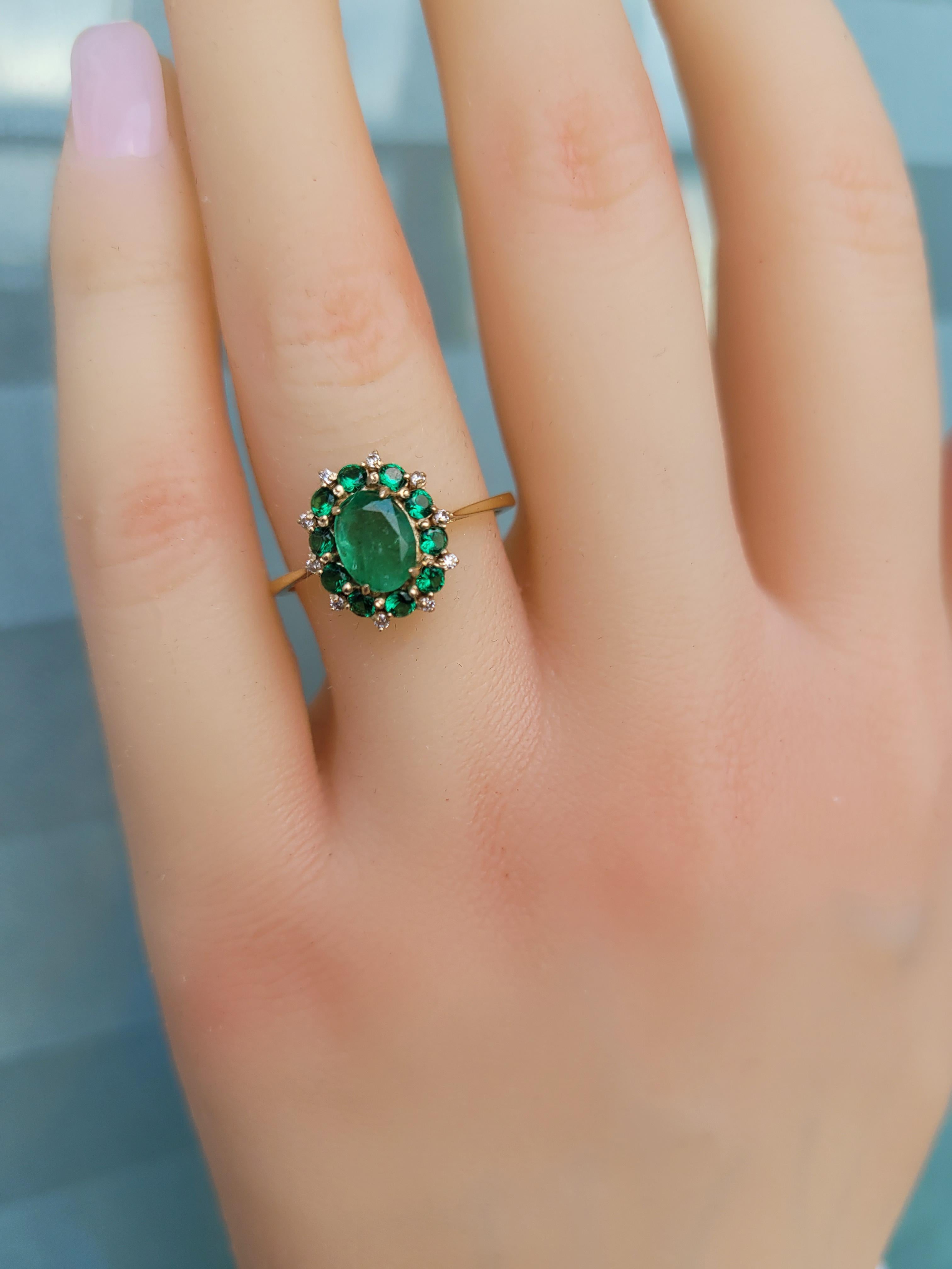 For Sale:  Genuine Emerald 14k gold ring 8