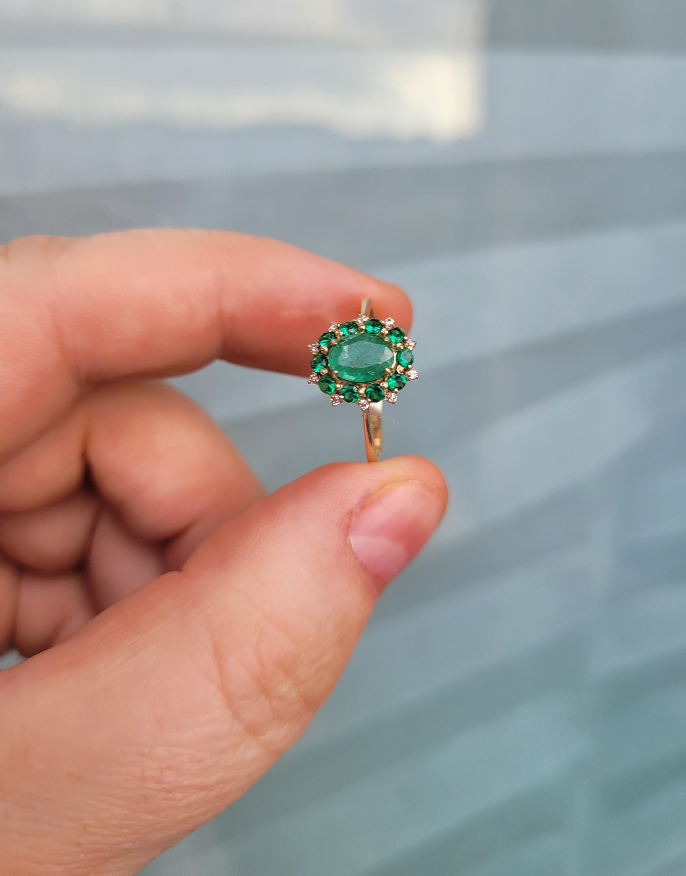 For Sale:  Genuine Emerald 14k gold ring 9