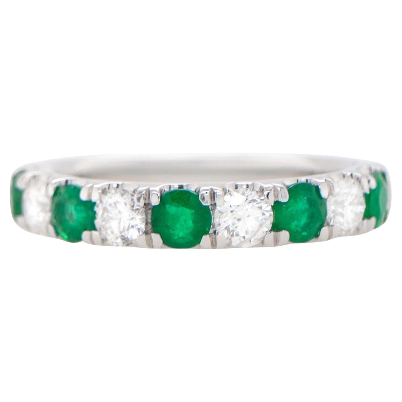 Emeralds and Diamonds Band Ring 1.31 Carats 18K Gold For Sale