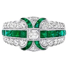 Emeralds and Diamonds Cocktail Ring 2.1 Carats 18K White Gold