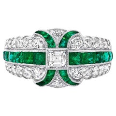 Emeralds and Diamonds Cocktail Ring 2.1 Carats 18K White Gold