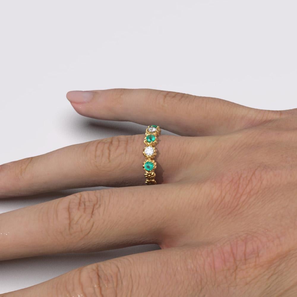 For Sale:  Emeralds and Diamonds Eternity 14k Gold Ring Made in Italy | Oltremare Gioielli  7