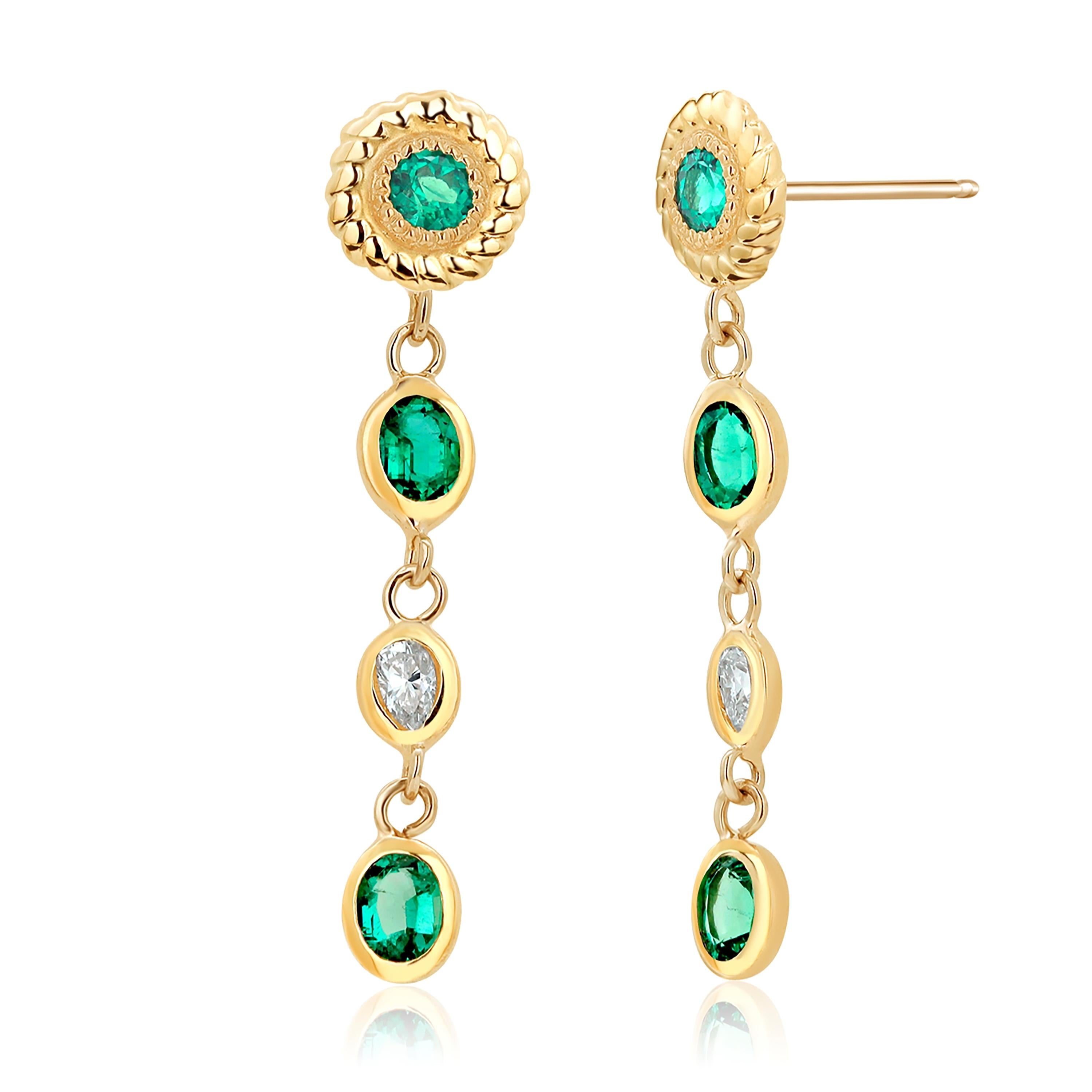 Emeralds and Diamonds Yellow Gold Drop Earrings In New Condition In New York, NY