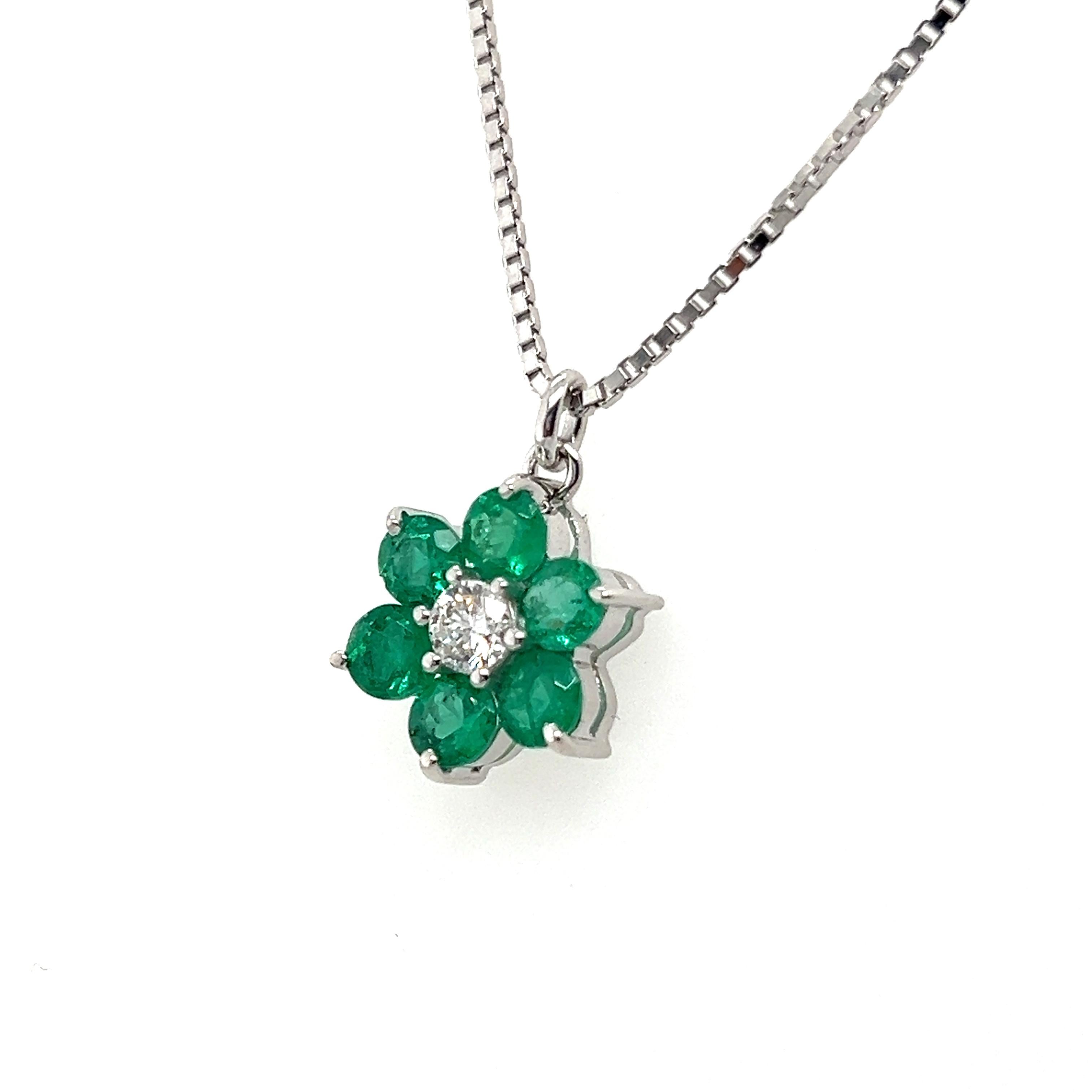 Brilliant Cut Emeralds & Diamond Flower Necklace in 18 Karat White Gold For Sale