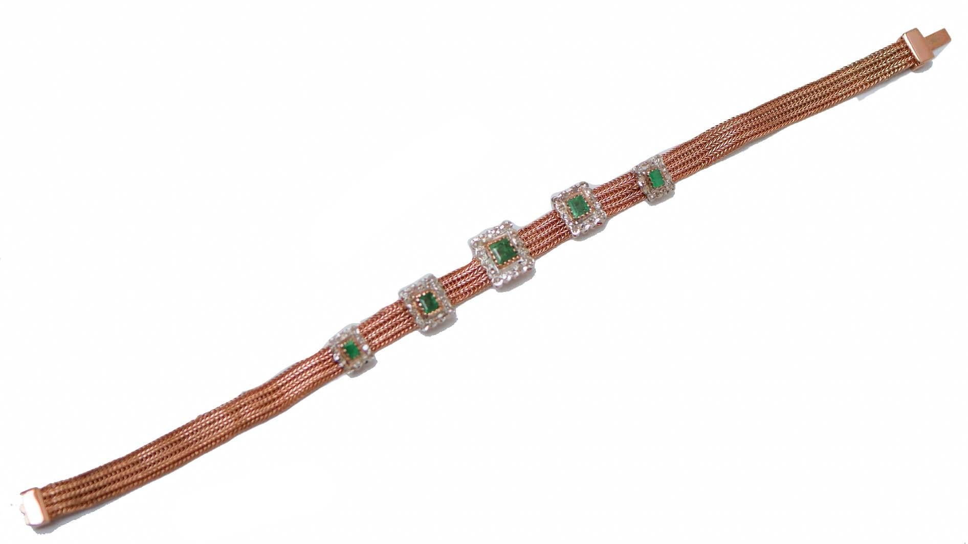 Fantastic retrò bracelet in 14 kt rose gold structure mounted with five structures in 9 kt rose gold and silver studded with a central emerald surrounded by diamonds.
This bracelet was totally handmade by Italian master goldsmiths and it is in