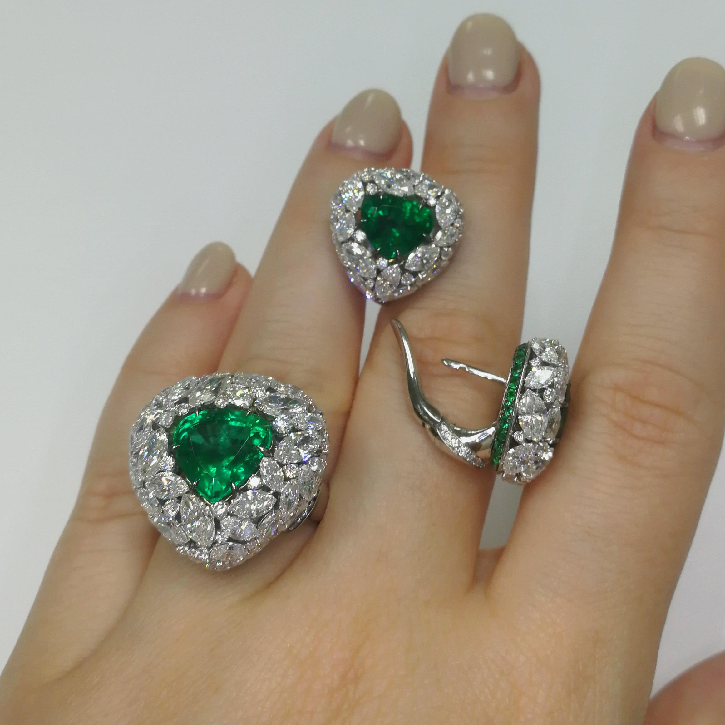 Emerald Cut Emeralds Diamonds 18 Karat White Gold Suite For Sale