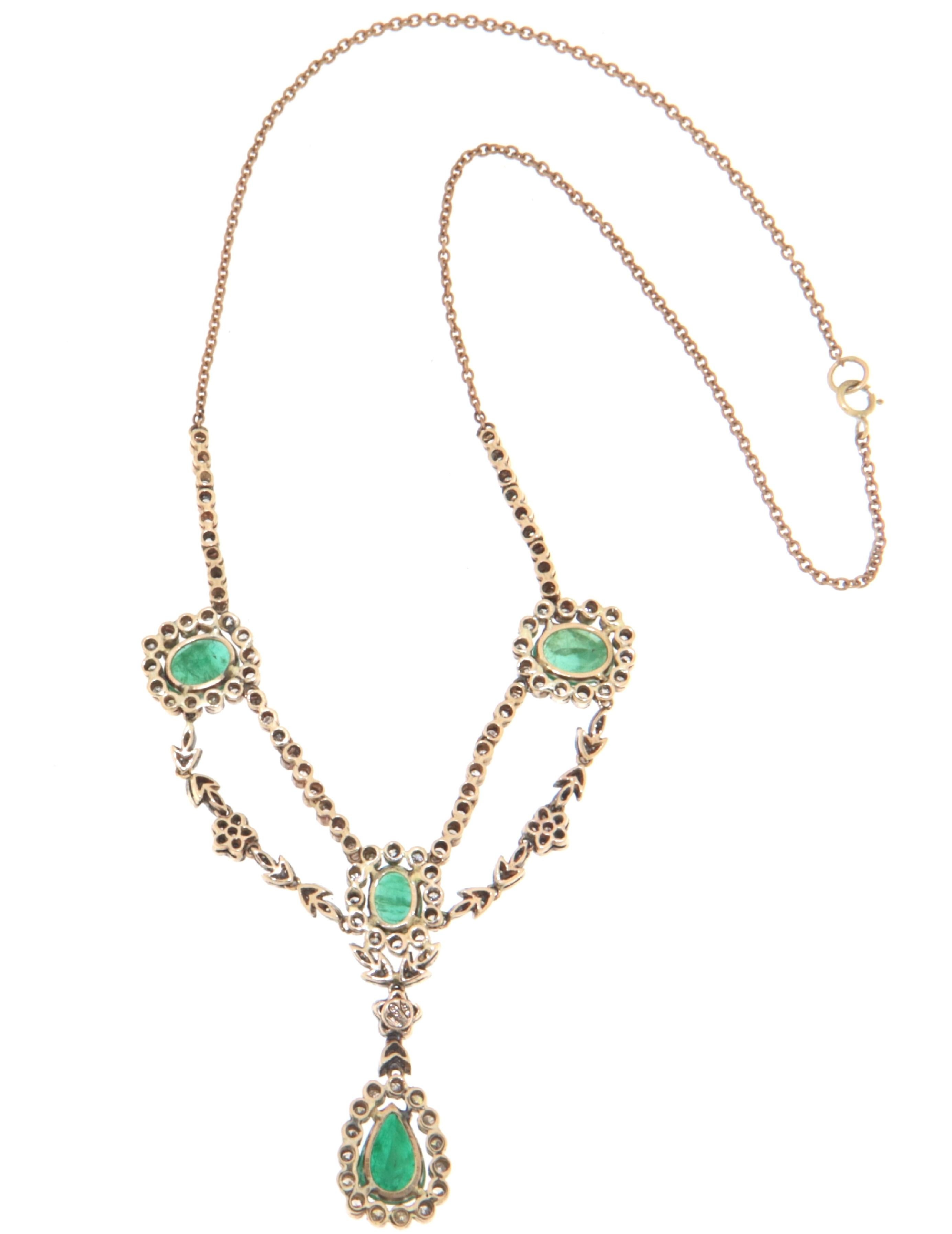 Emeralds Diamonds 9 Karat Yellow Gold Pendant Necklace In New Condition For Sale In Marcianise, IT