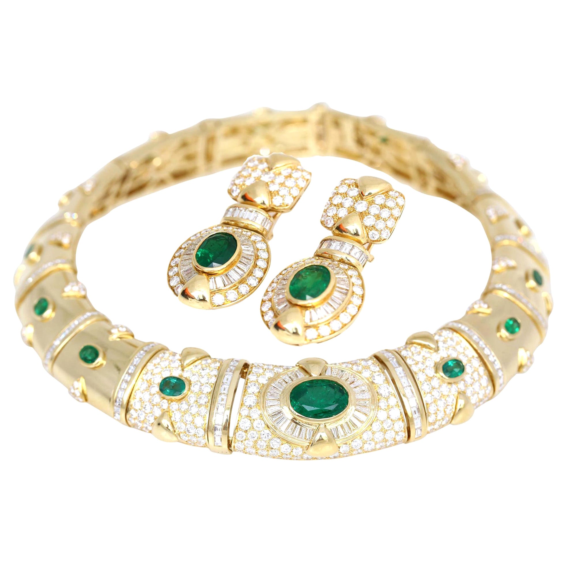 Emeralds Diamonds Necklace Earrings Set Yellow Gold. Magnificent Yellow Gold 18K and fine Emeralds set of necklace and earrings. Fine Emeralds and round baguette and princess cut Diamonds create the irresistible vogue. Earrings can be worn