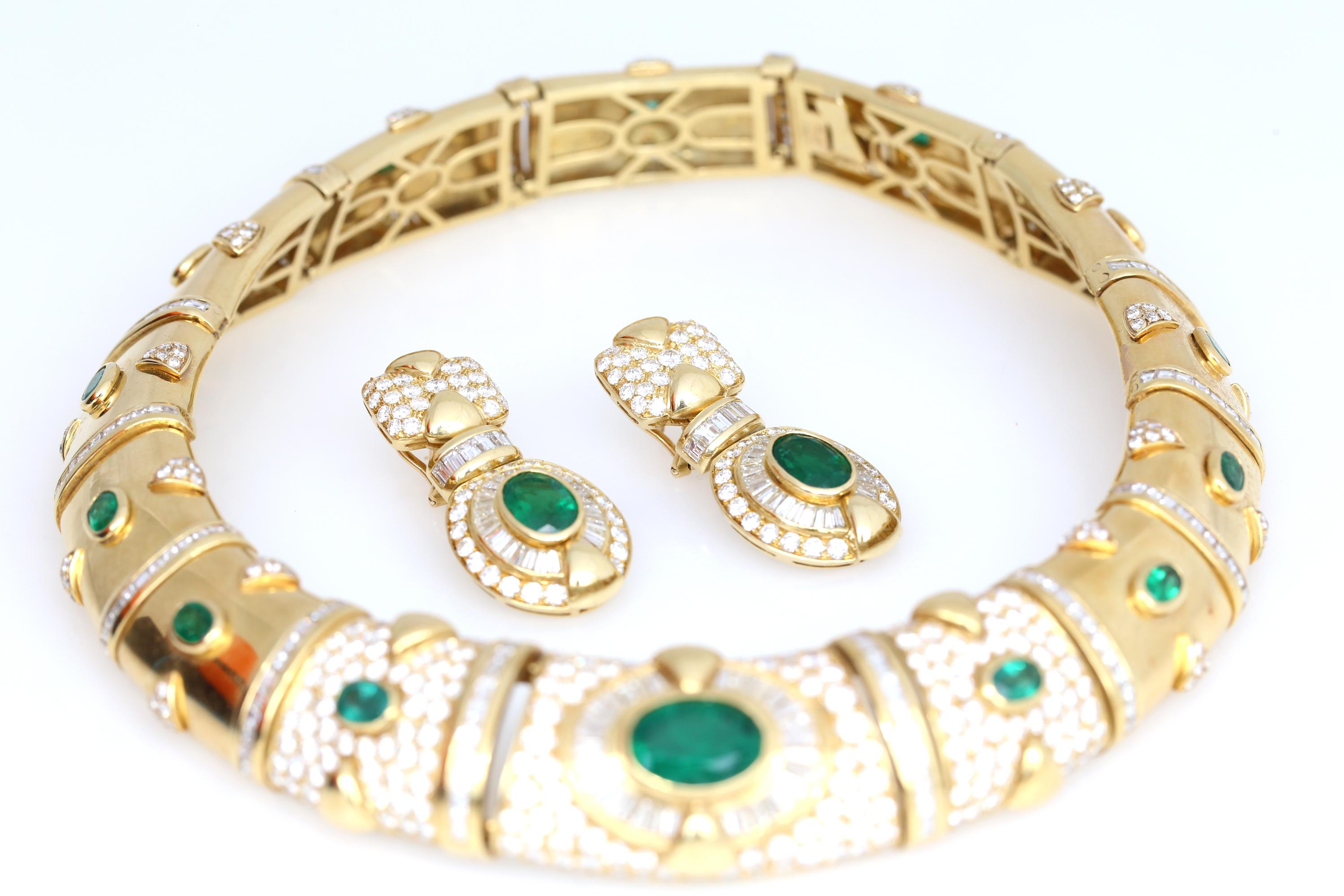 Emeralds Diamonds Necklace Earrings Set Yellow Gold. Magnificent Yellow Gold 18K and fine Emeralds set of necklace and earrings. Fine Emeralds and round baguette and princess cut Diamonds create the irresistible vogue. Earrings can be worn