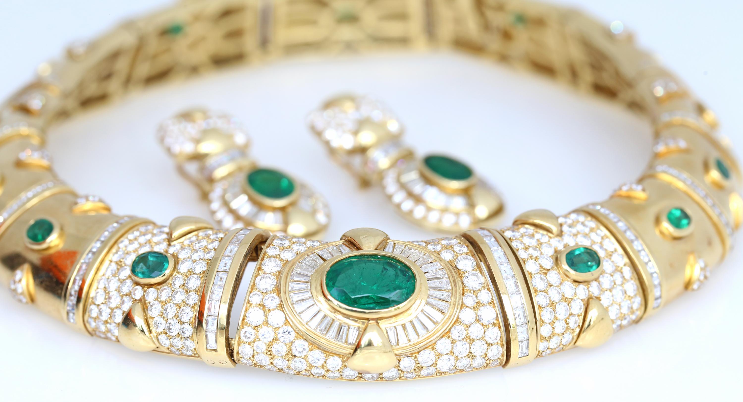 Emerald Cut Necklace Earrings Set Emeralds Diamonds Yellow Gold 18 K, 1984 For Sale
