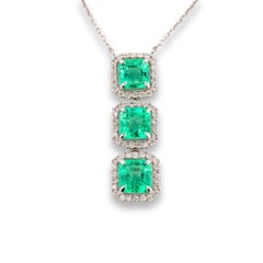 Emeralds & Diamonds Necklace Pendant 4.71ct Natural Green Colombian Emerald 18K