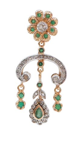 Pendientes de Esmeraldas, Diamantes, Oro Rosa y Plata.