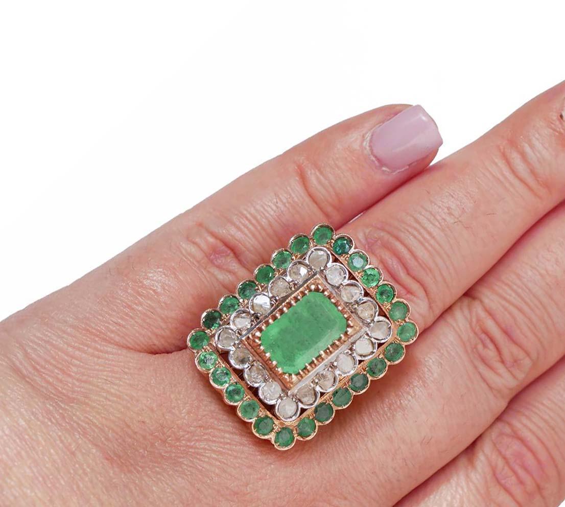 Emeralds, Diamonds, Rose Gold and Silver Ring. Bon état - En vente à Marcianise, Marcianise (CE)